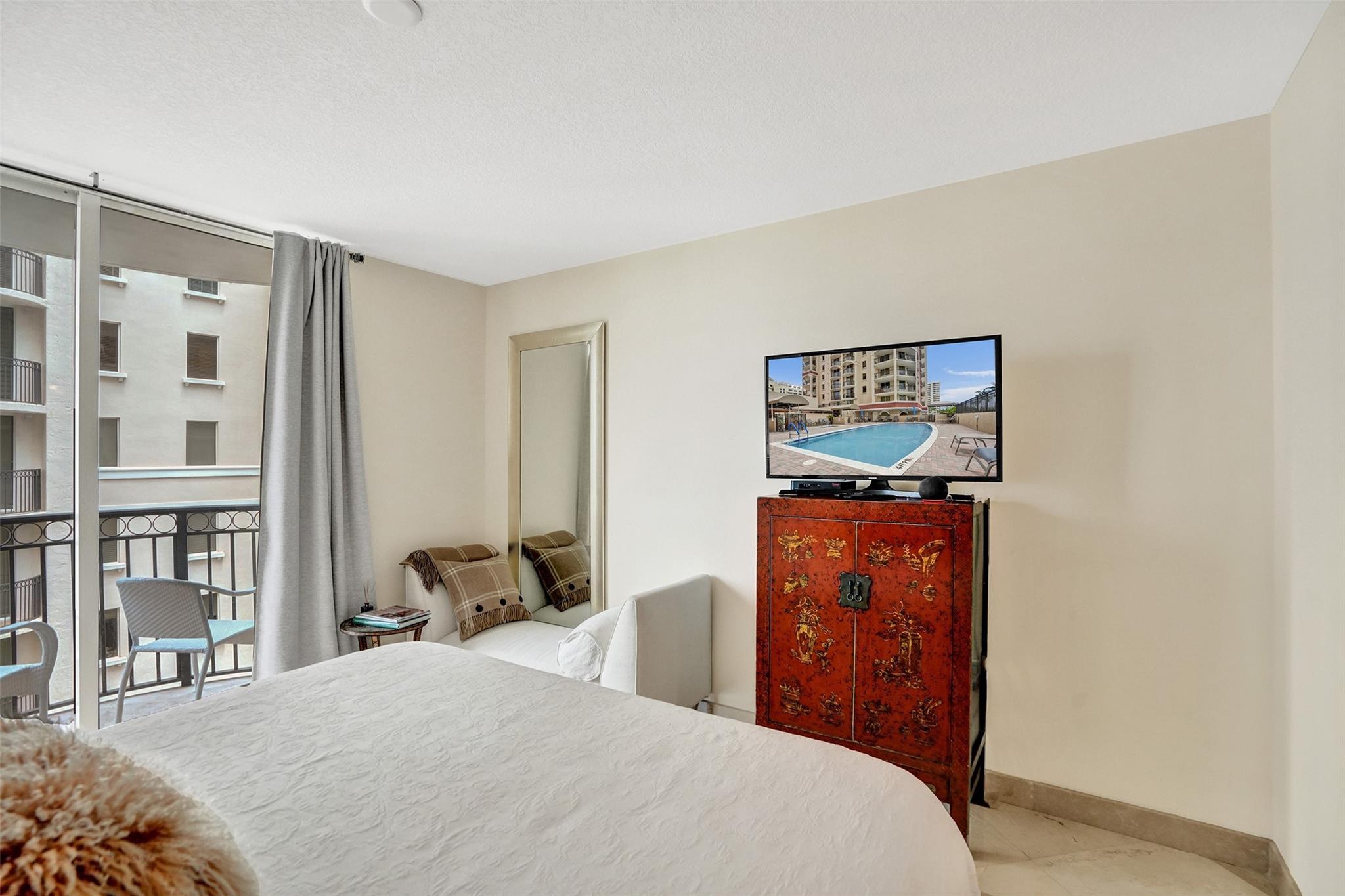 2001 N Ocean Blvd 1005