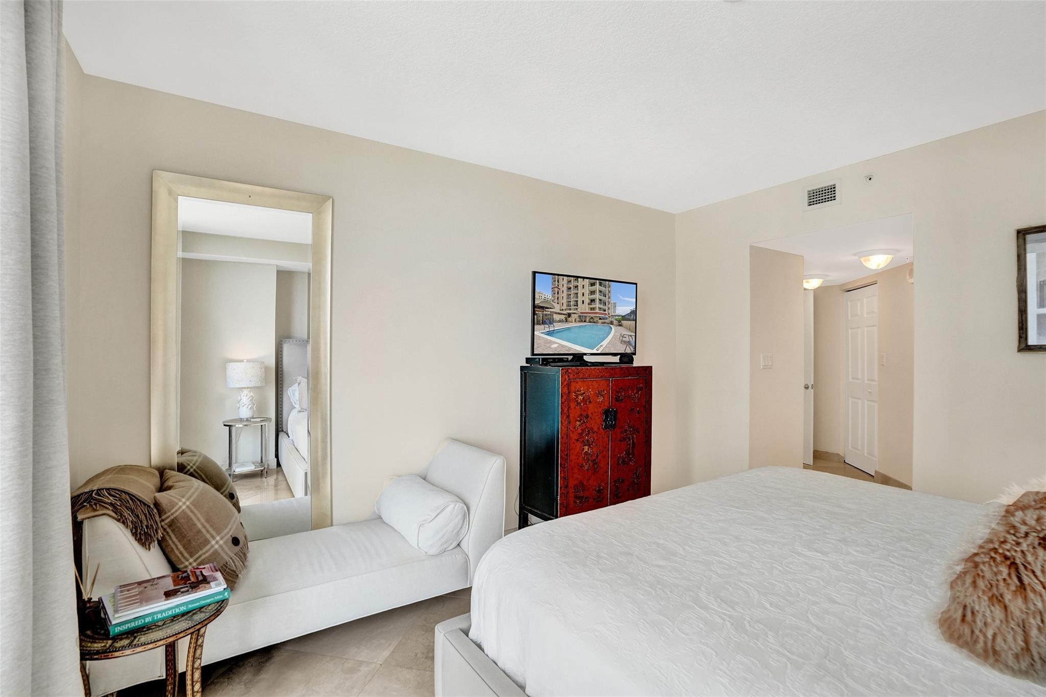 2001 N Ocean Blvd 1005