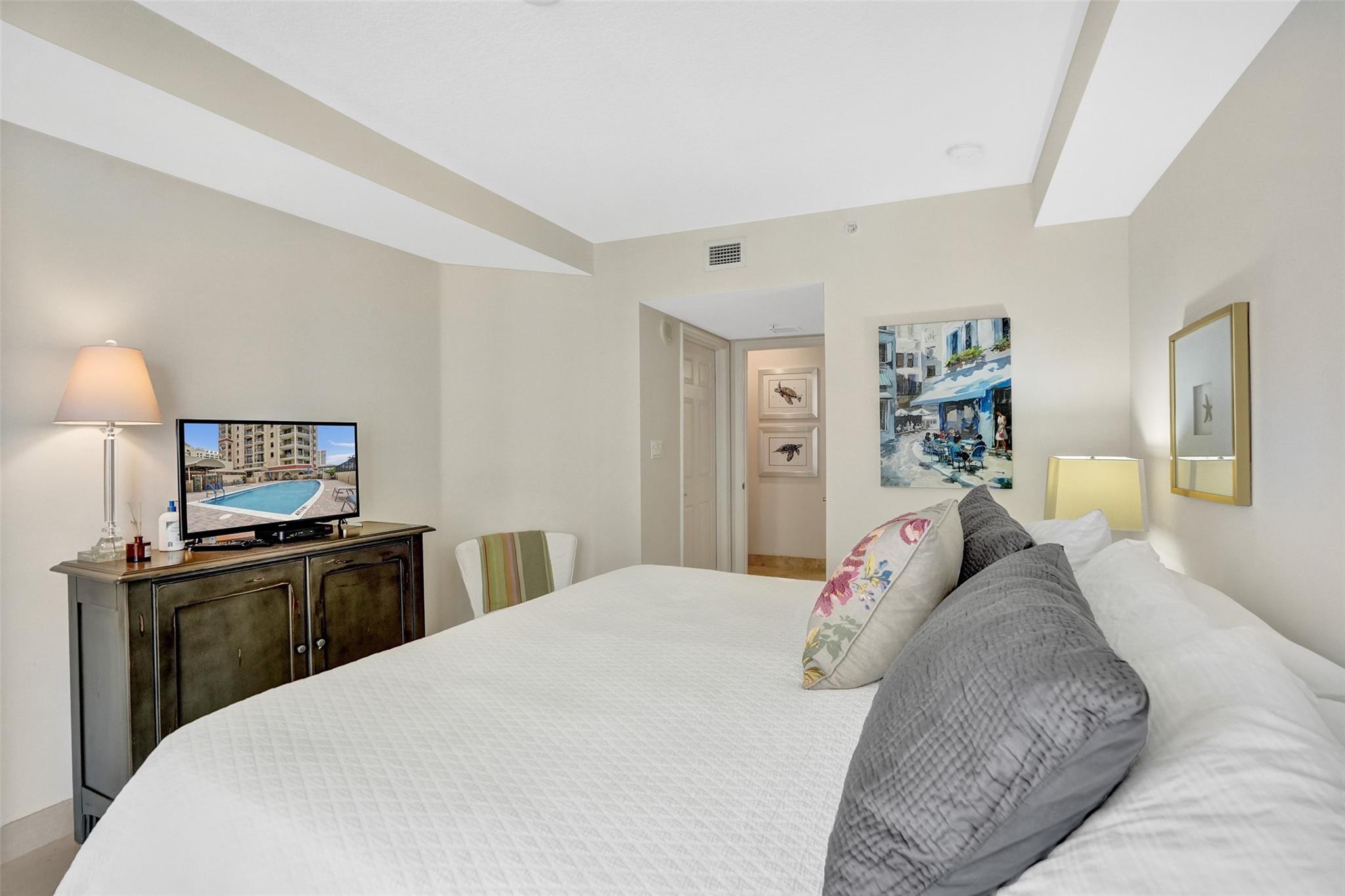 2001 N Ocean Blvd 1005