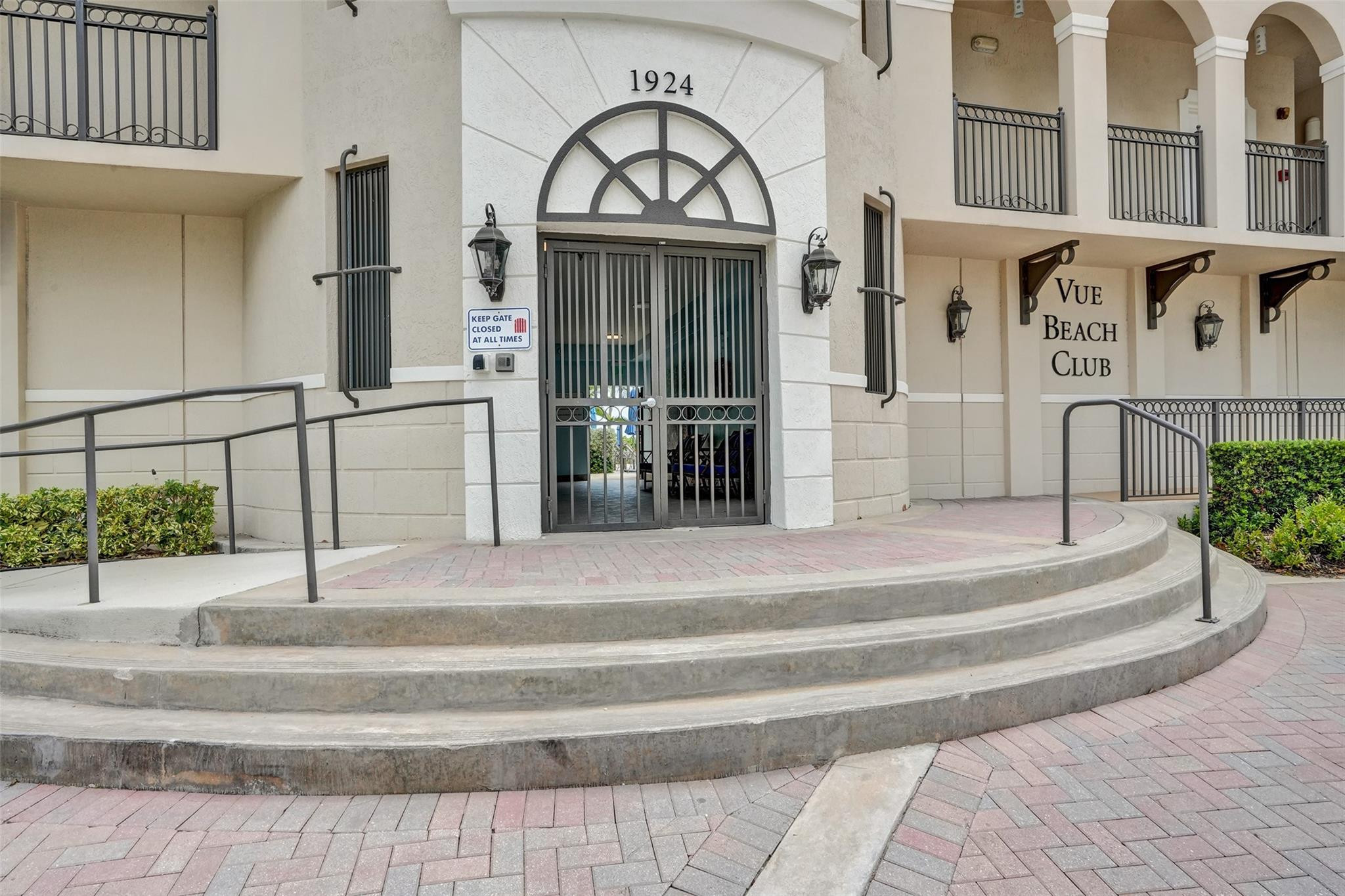 2001 N Ocean Blvd 1005