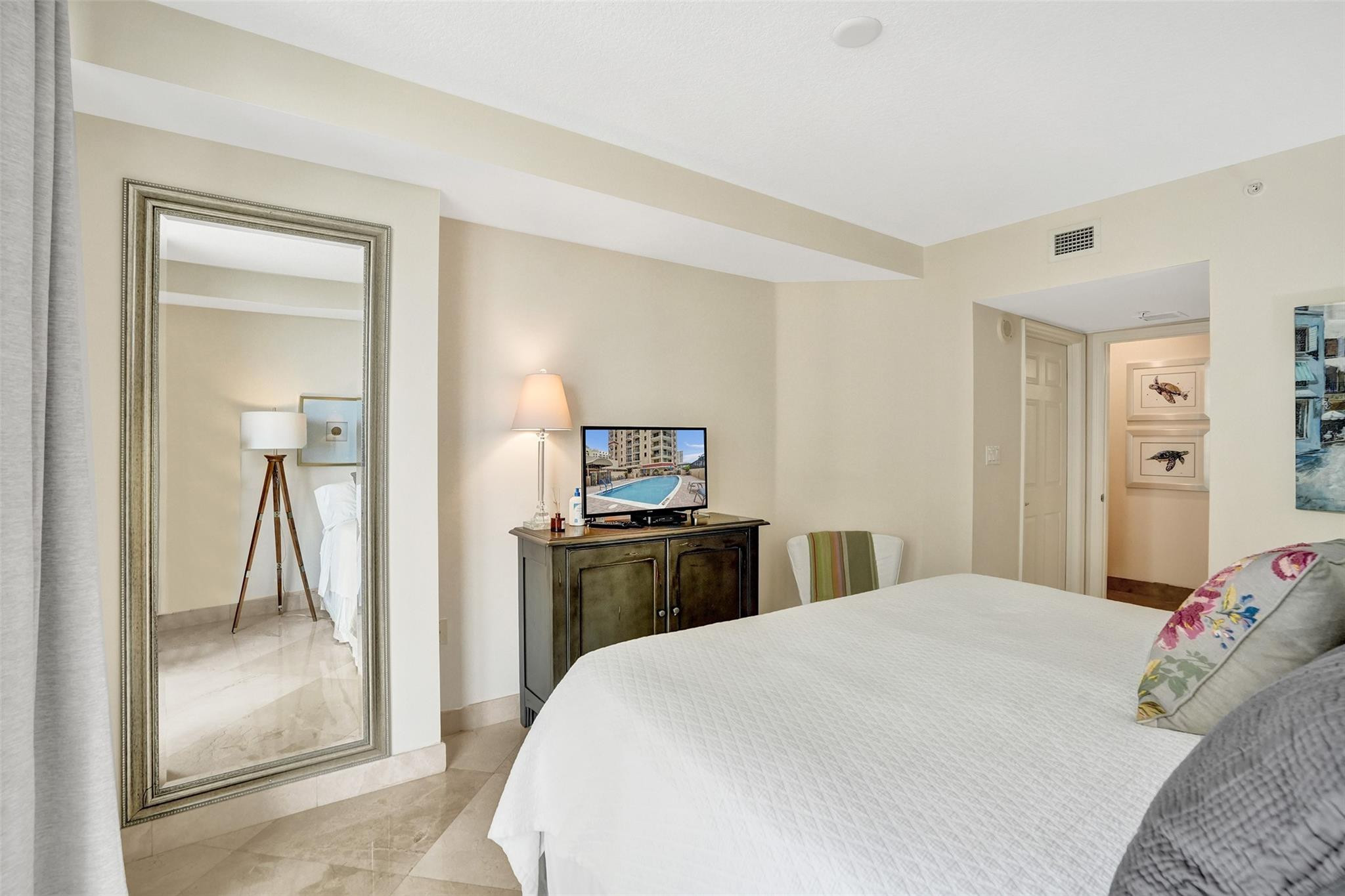 2001 N Ocean Blvd 1005