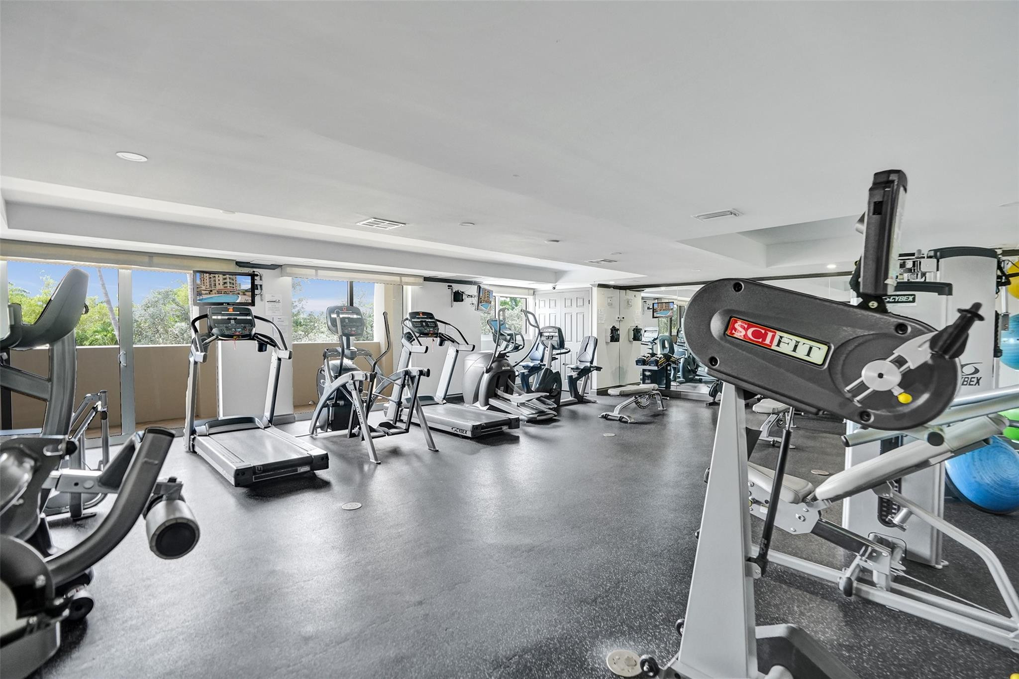 2001 N Ocean Blvd 1005