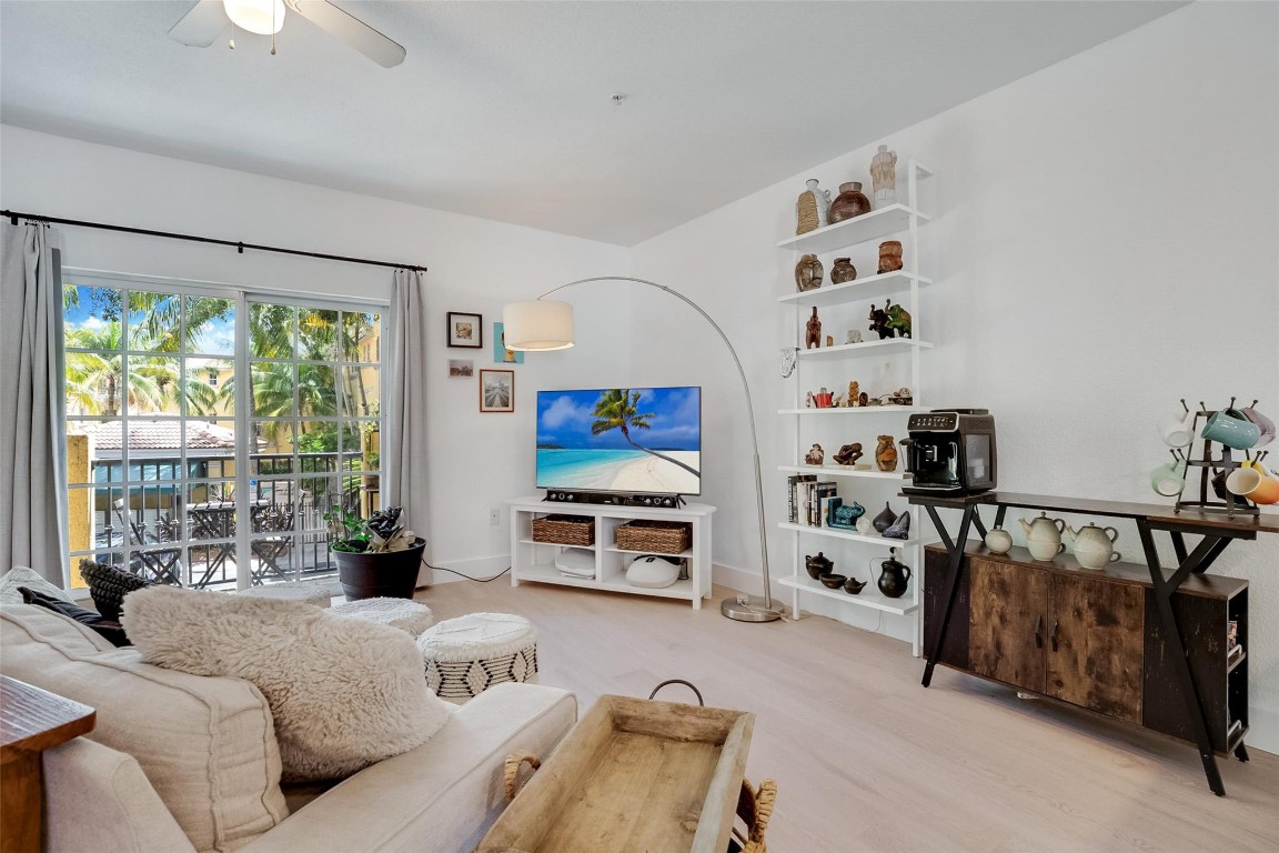 2544 SW 14th Ave 105