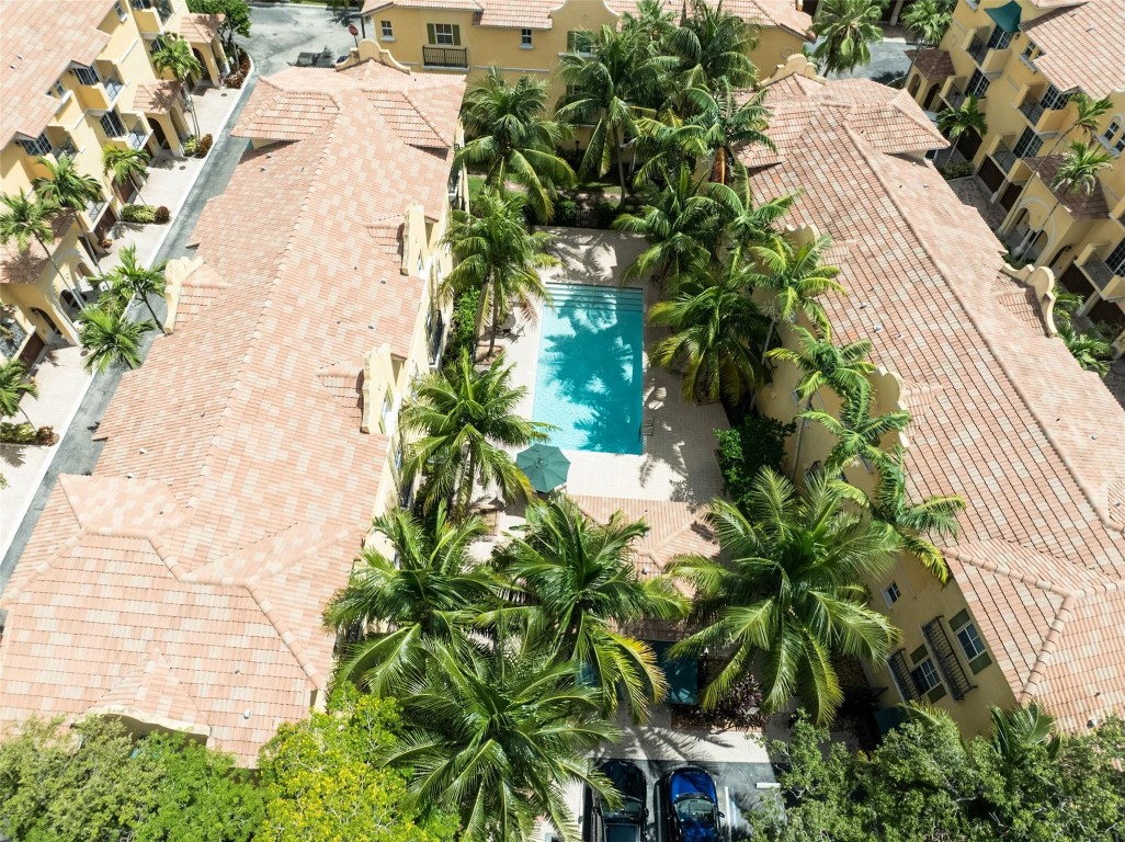 2544 SW 14th Ave 105