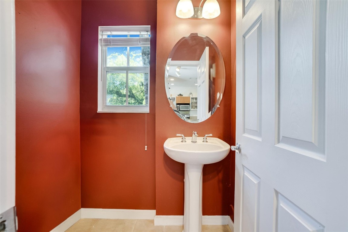 2544 SW 14th Ave 105