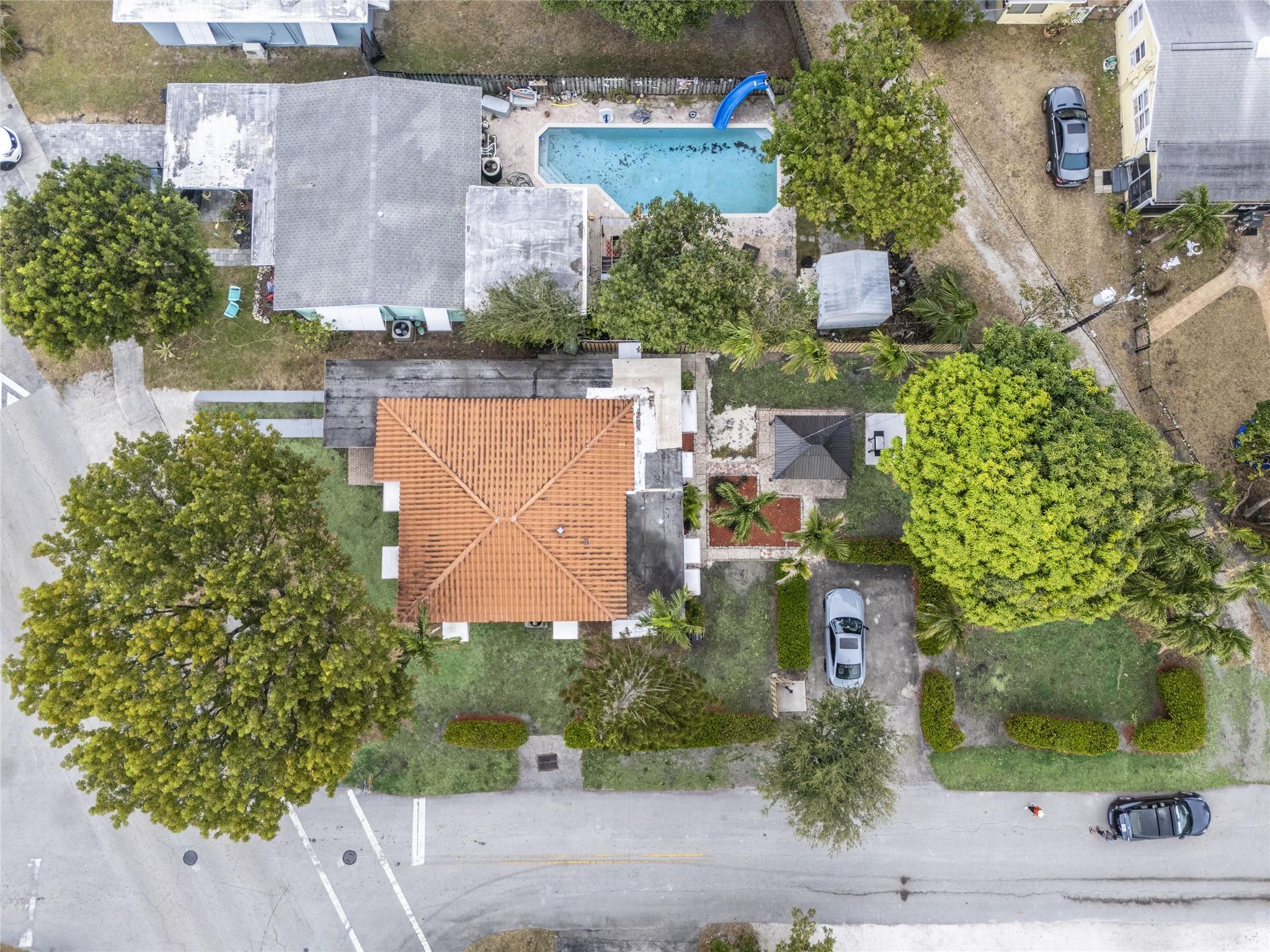 1420 Miami Rd C