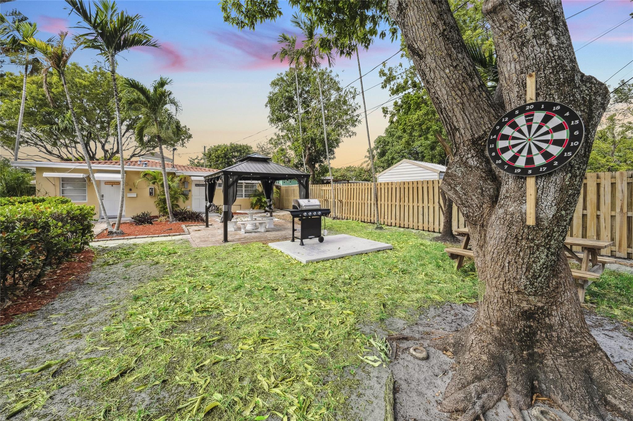 1420 Miami Rd C