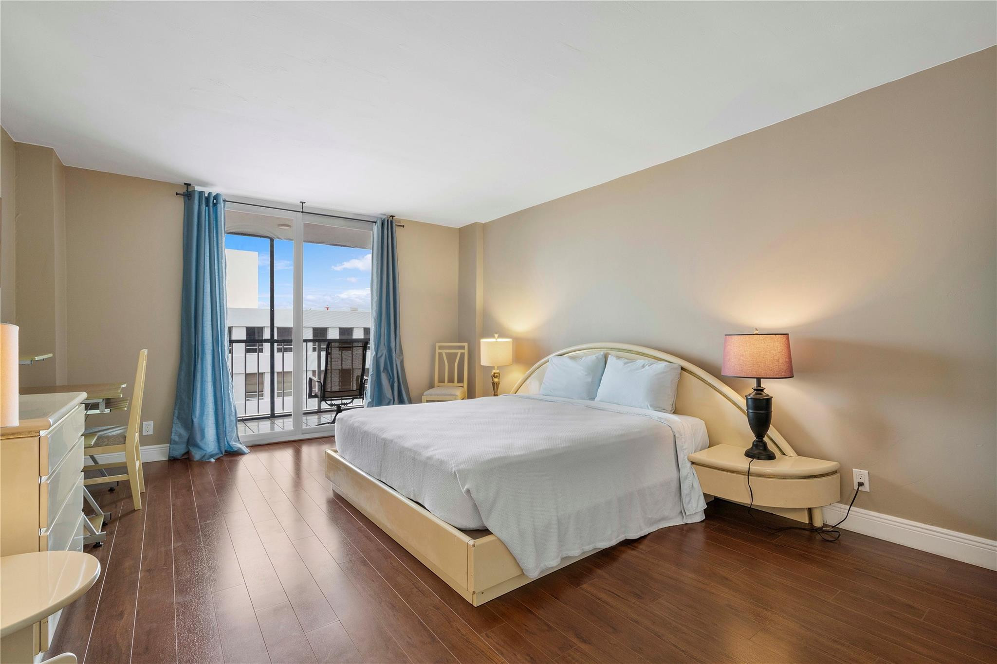 1160 N Federal Hwy 1020