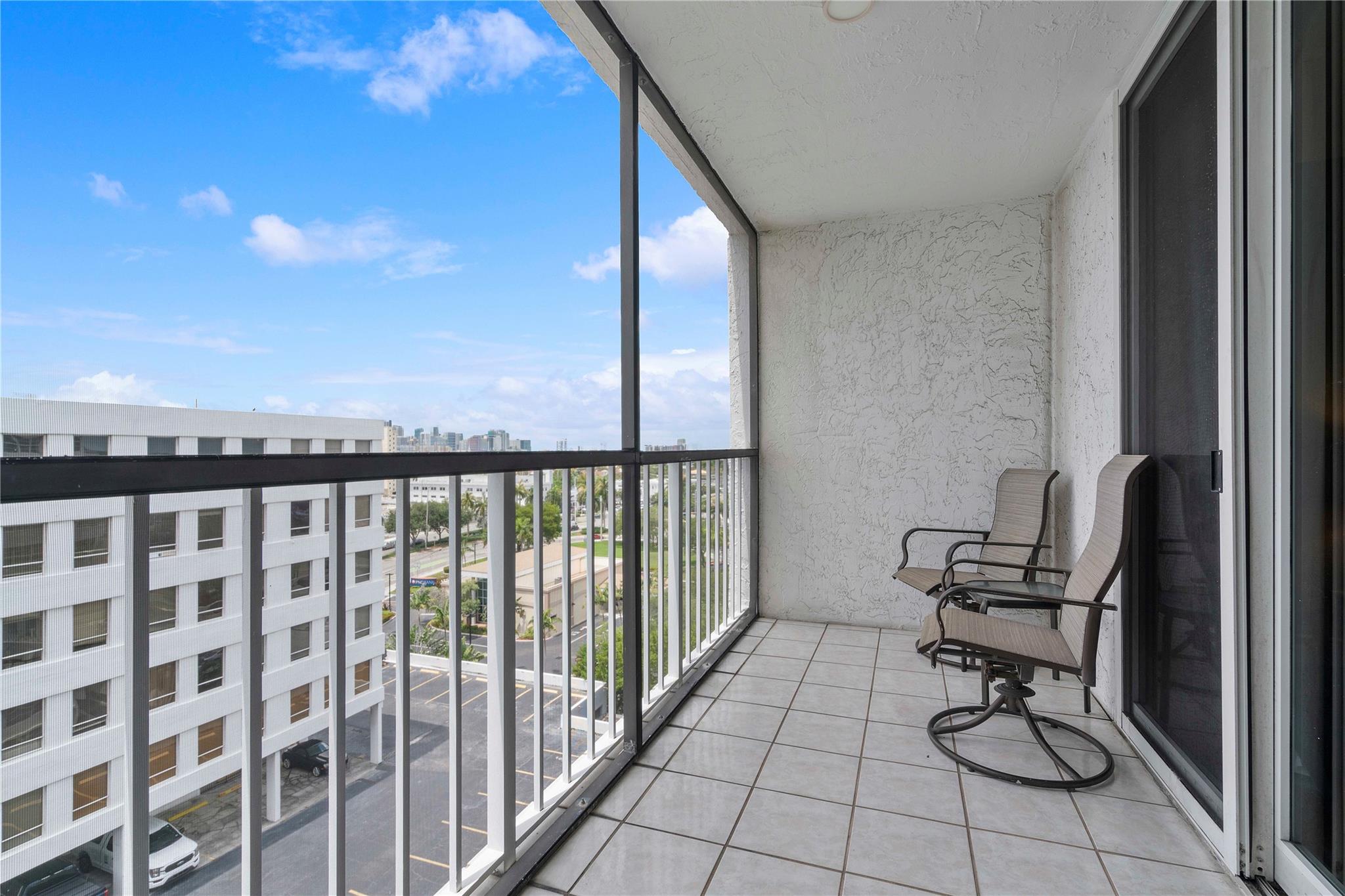 1160 N Federal Hwy 1020