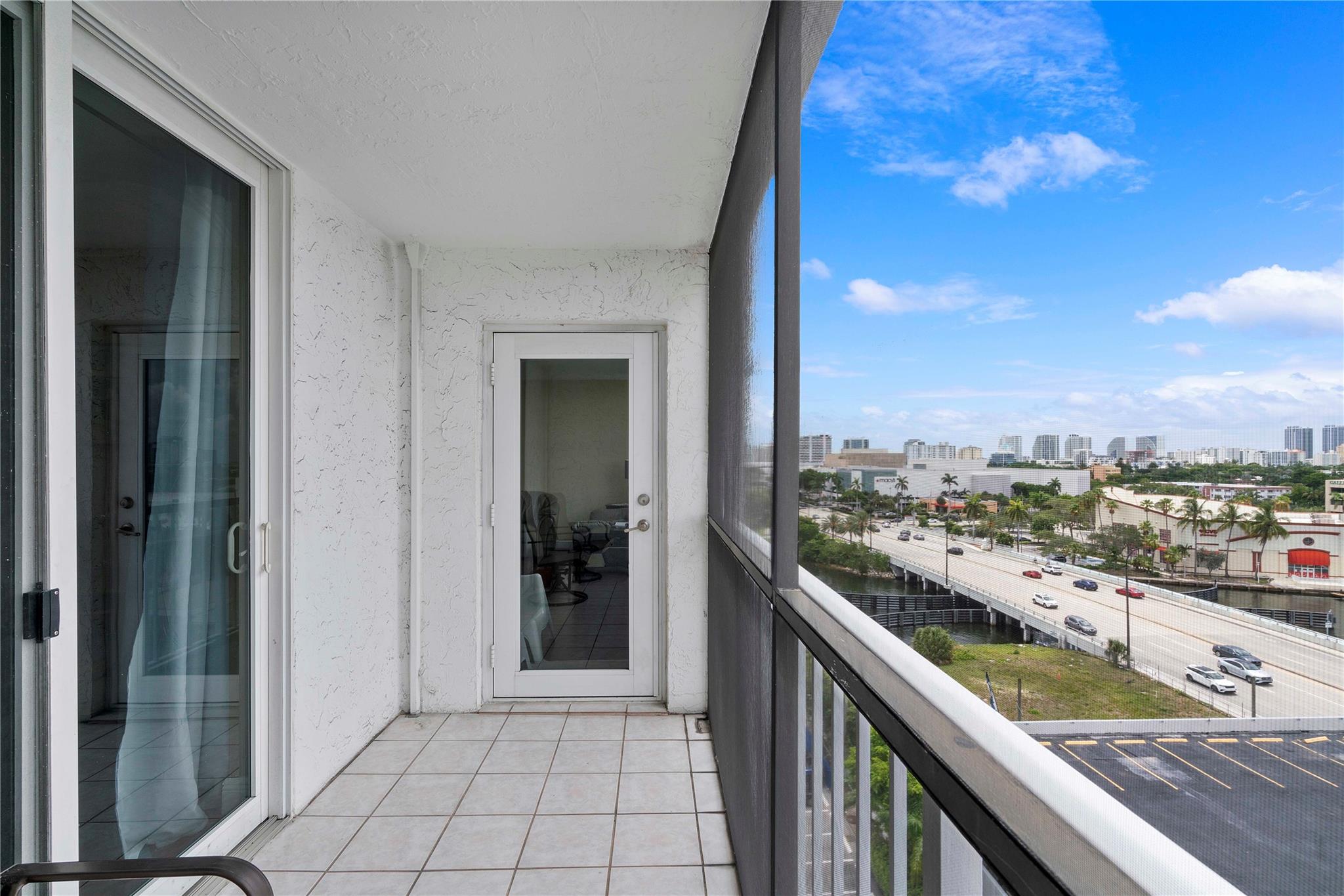 1160 N Federal Hwy 1020