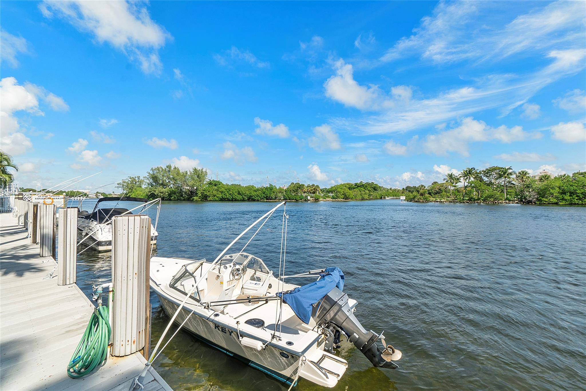 1160 N Federal Hwy 1020