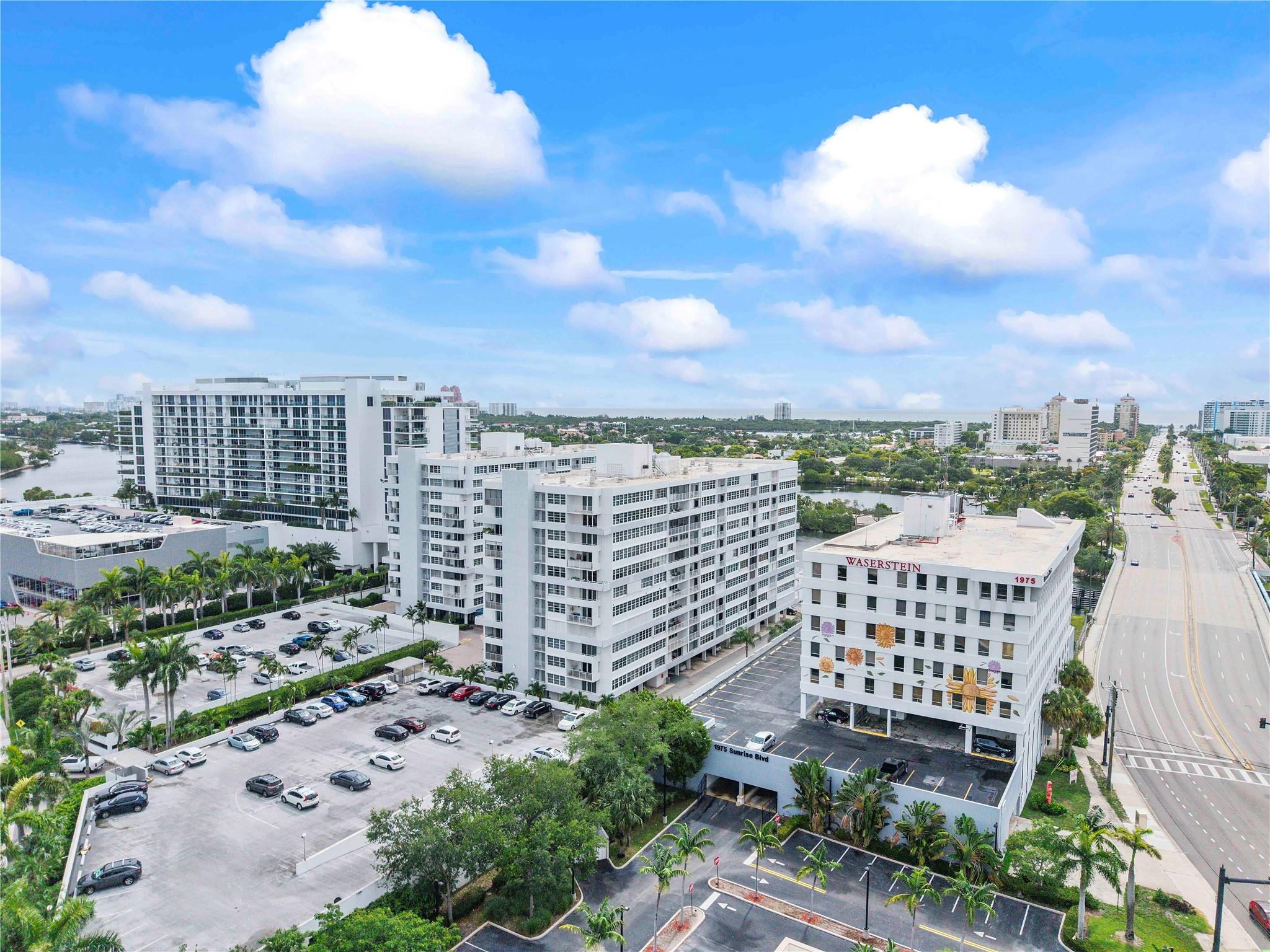 1160 N Federal Hwy 1020