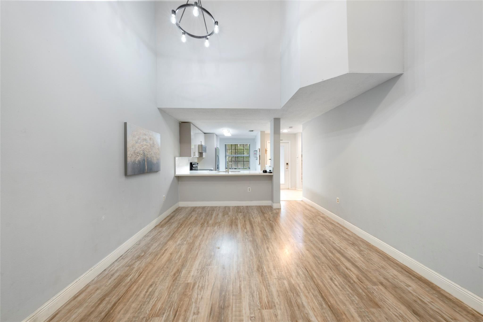 214 City View Dr