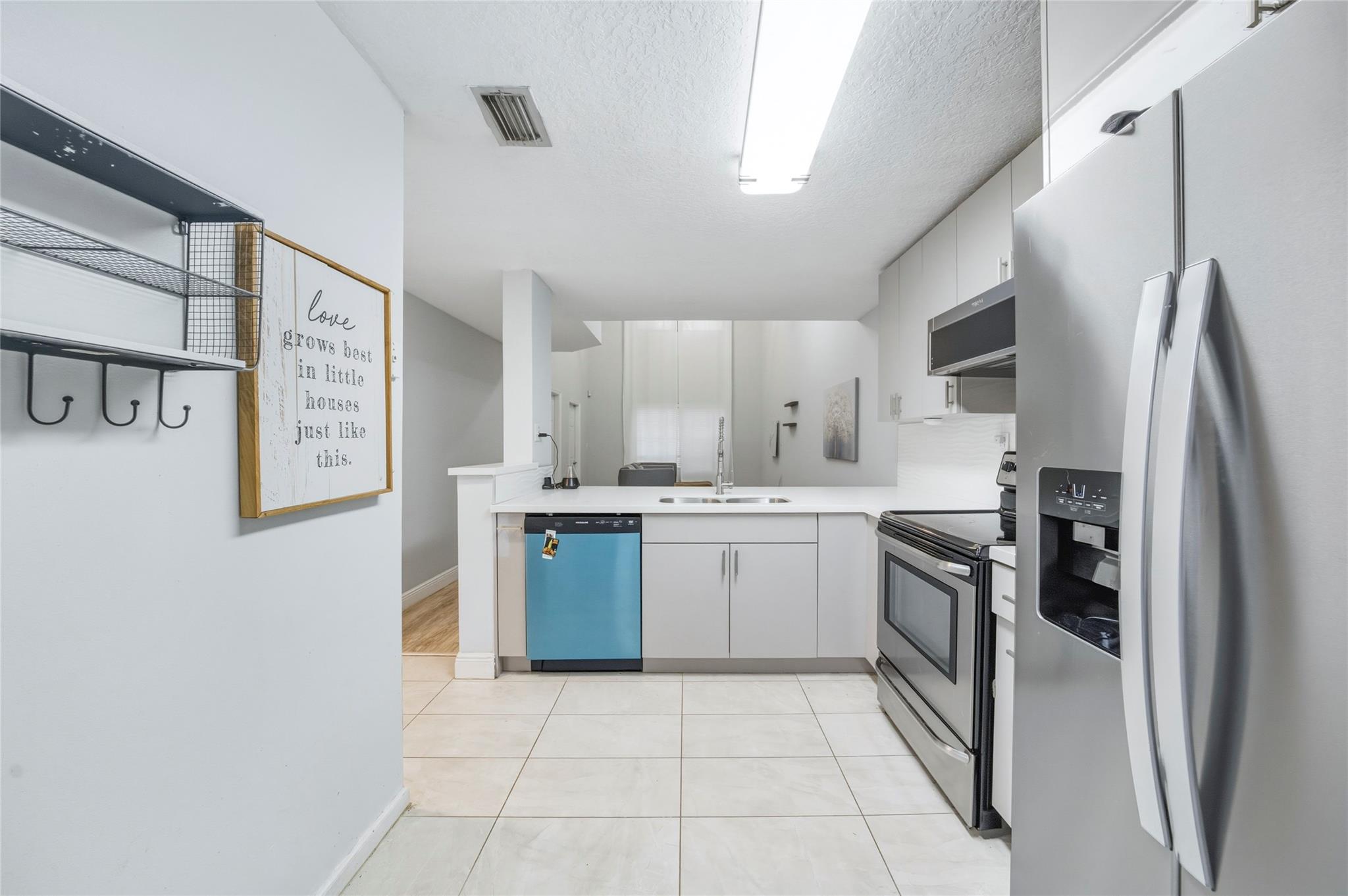 214 City View Dr