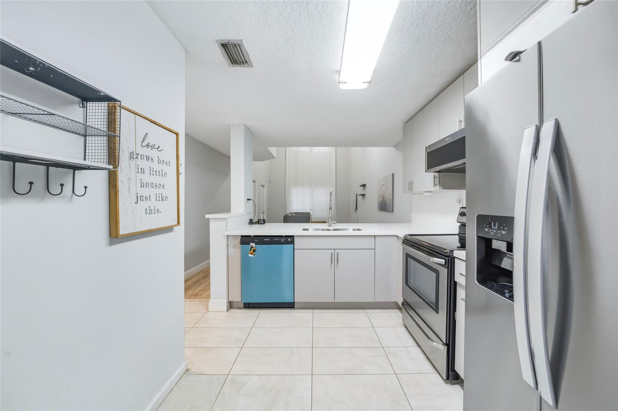 214 City View Dr