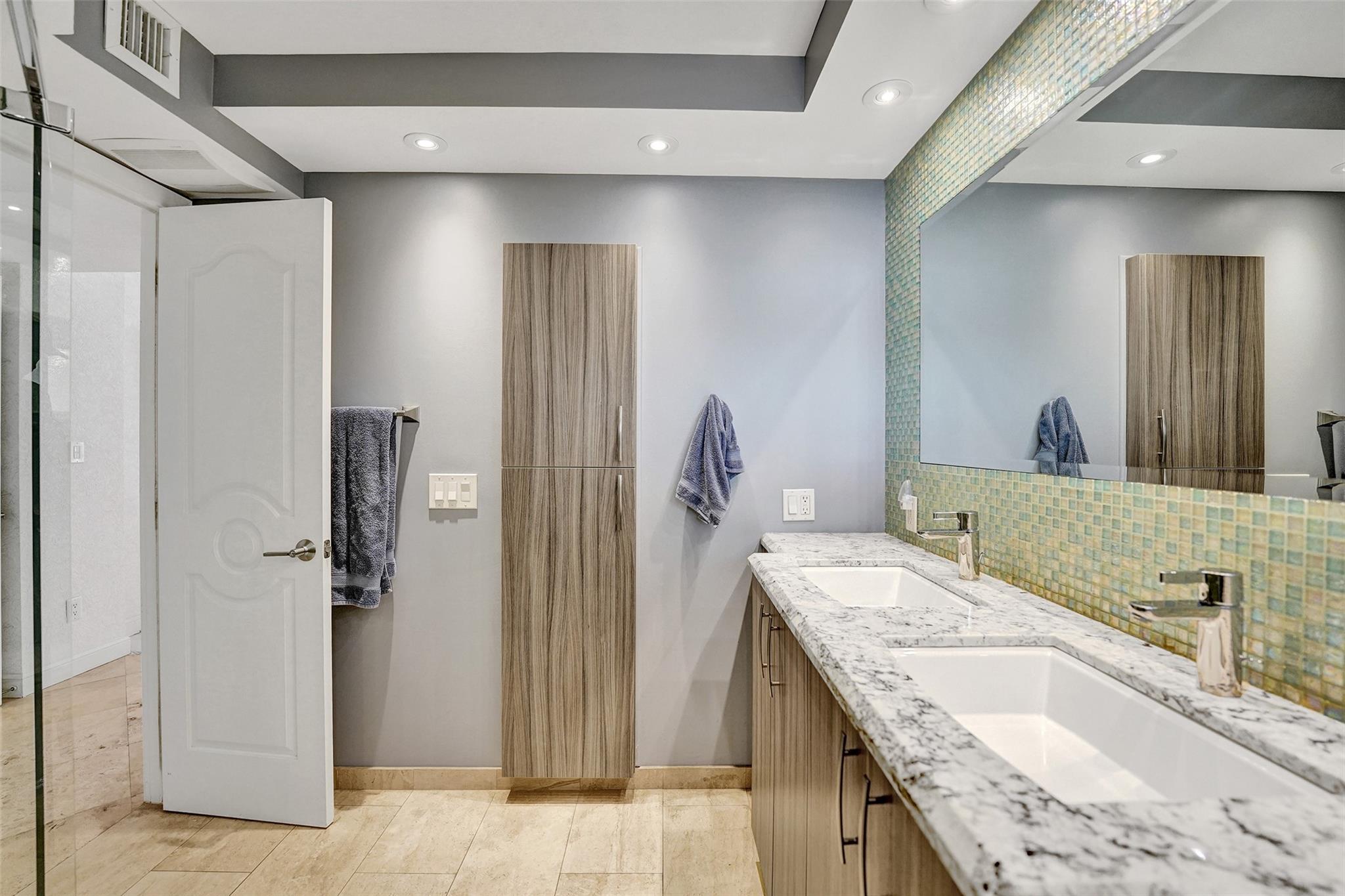 936 Intracoastal Dr 11C
