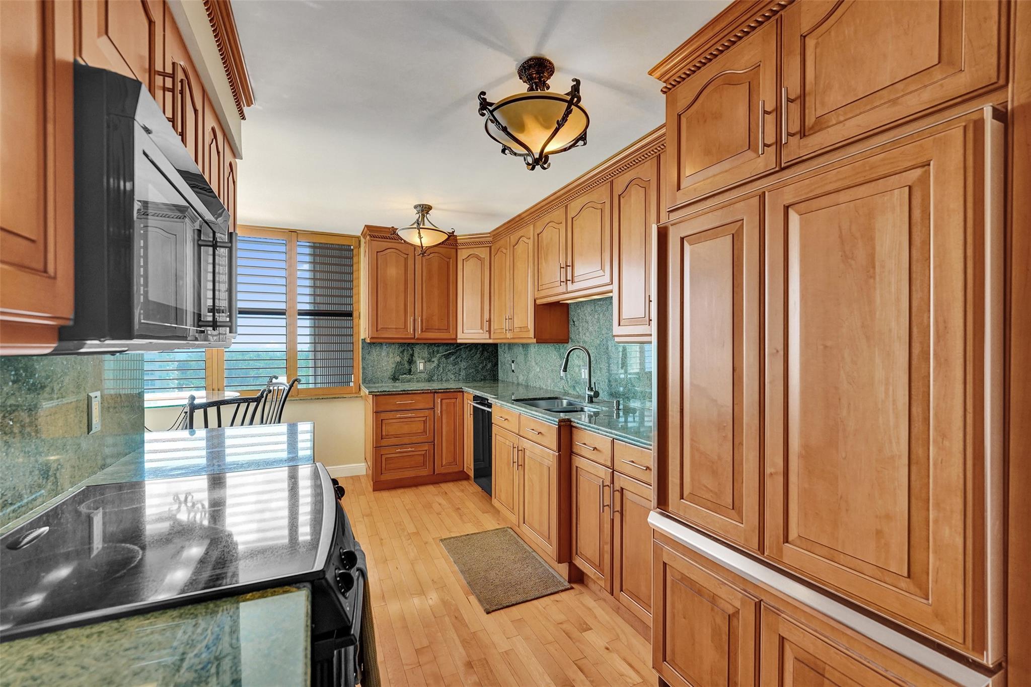 936 Intracoastal Dr 11C