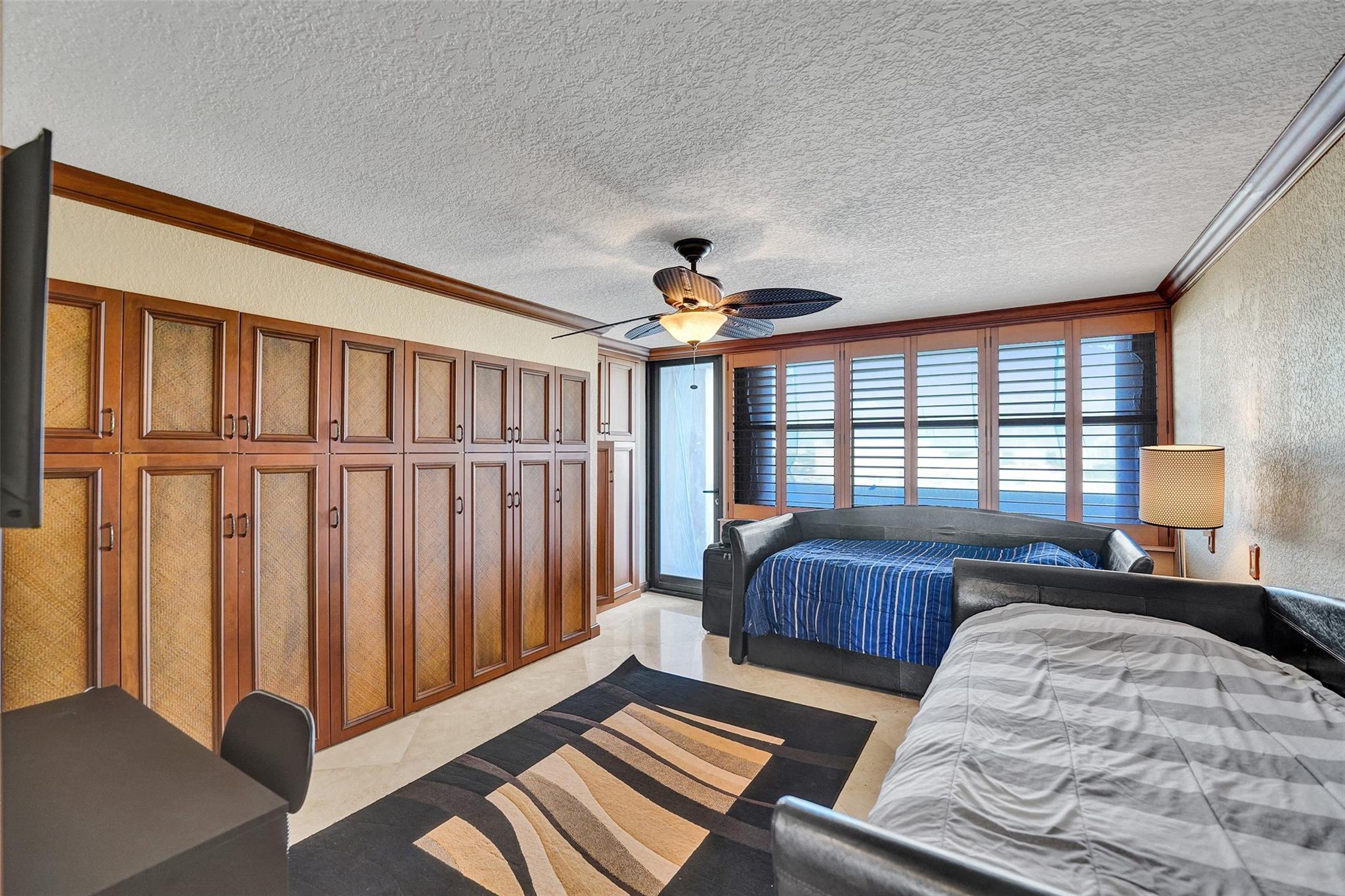 936 Intracoastal Dr 11C