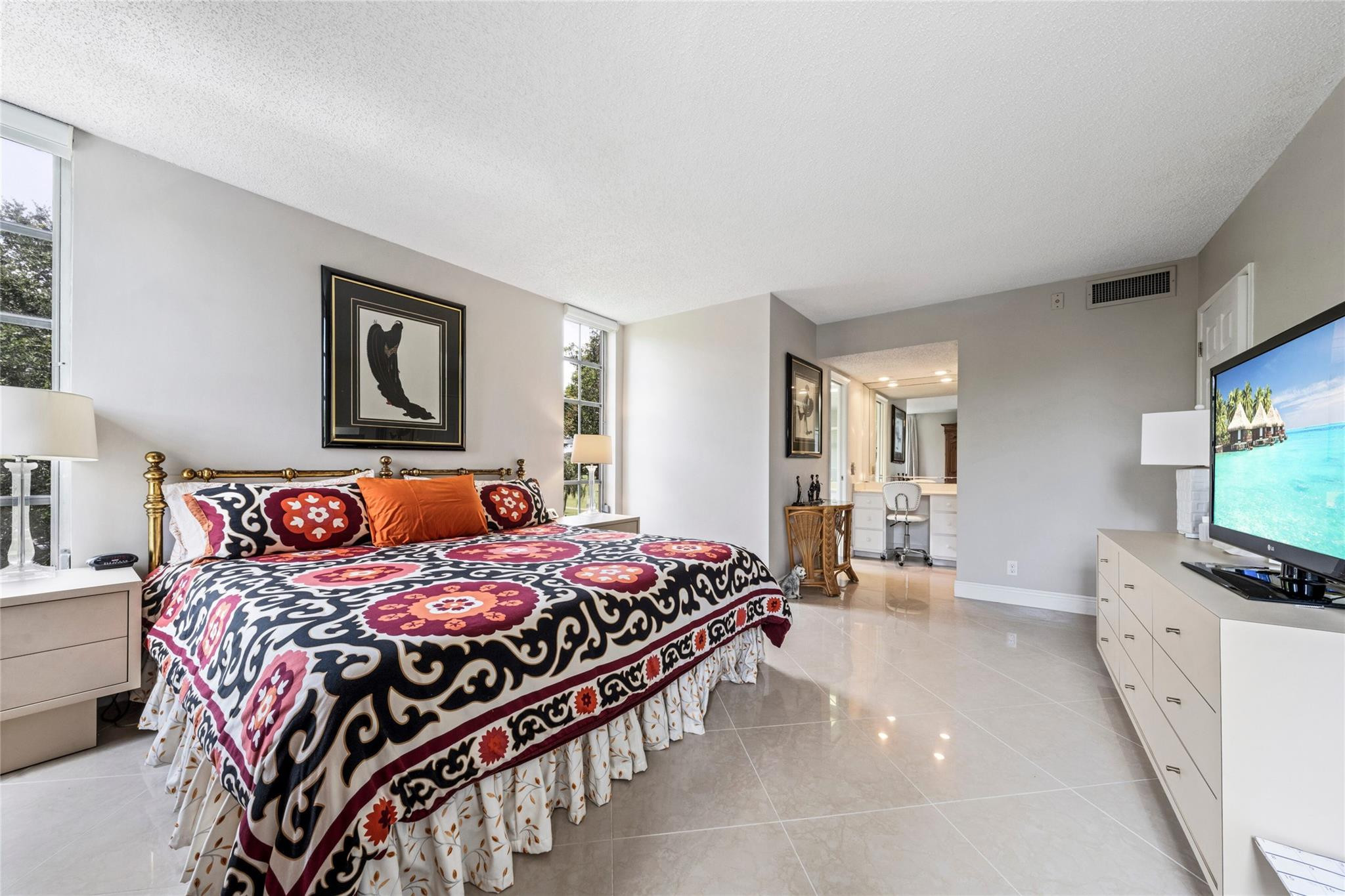 3960 Oaks Clubhouse Dr 312