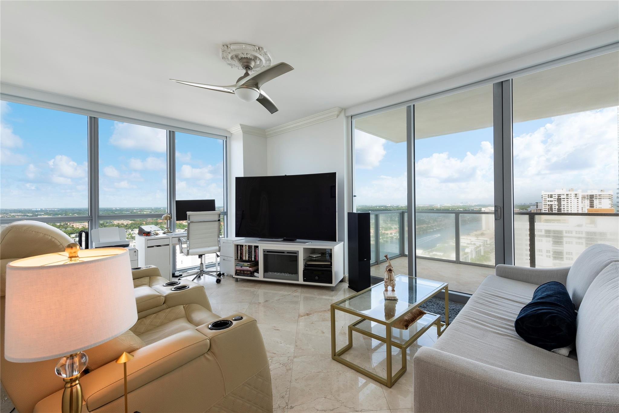 3101 S Ocean Dr 2201