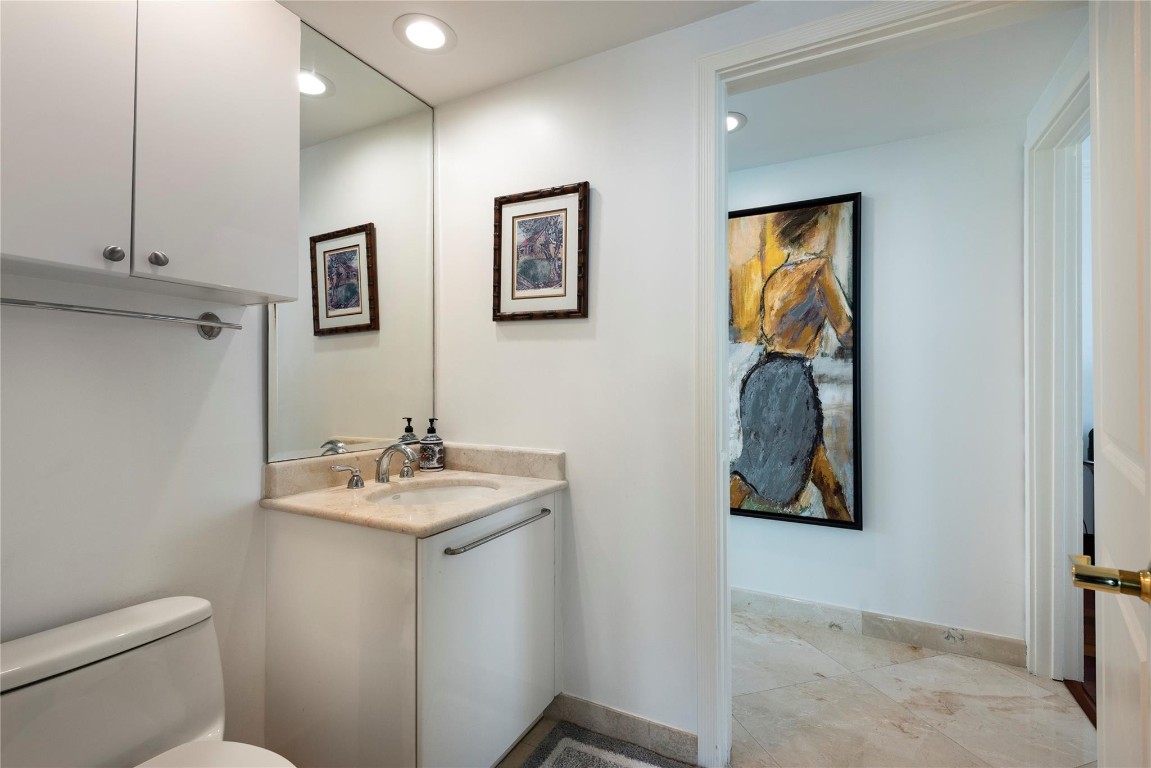 3101 S Ocean Dr 2201