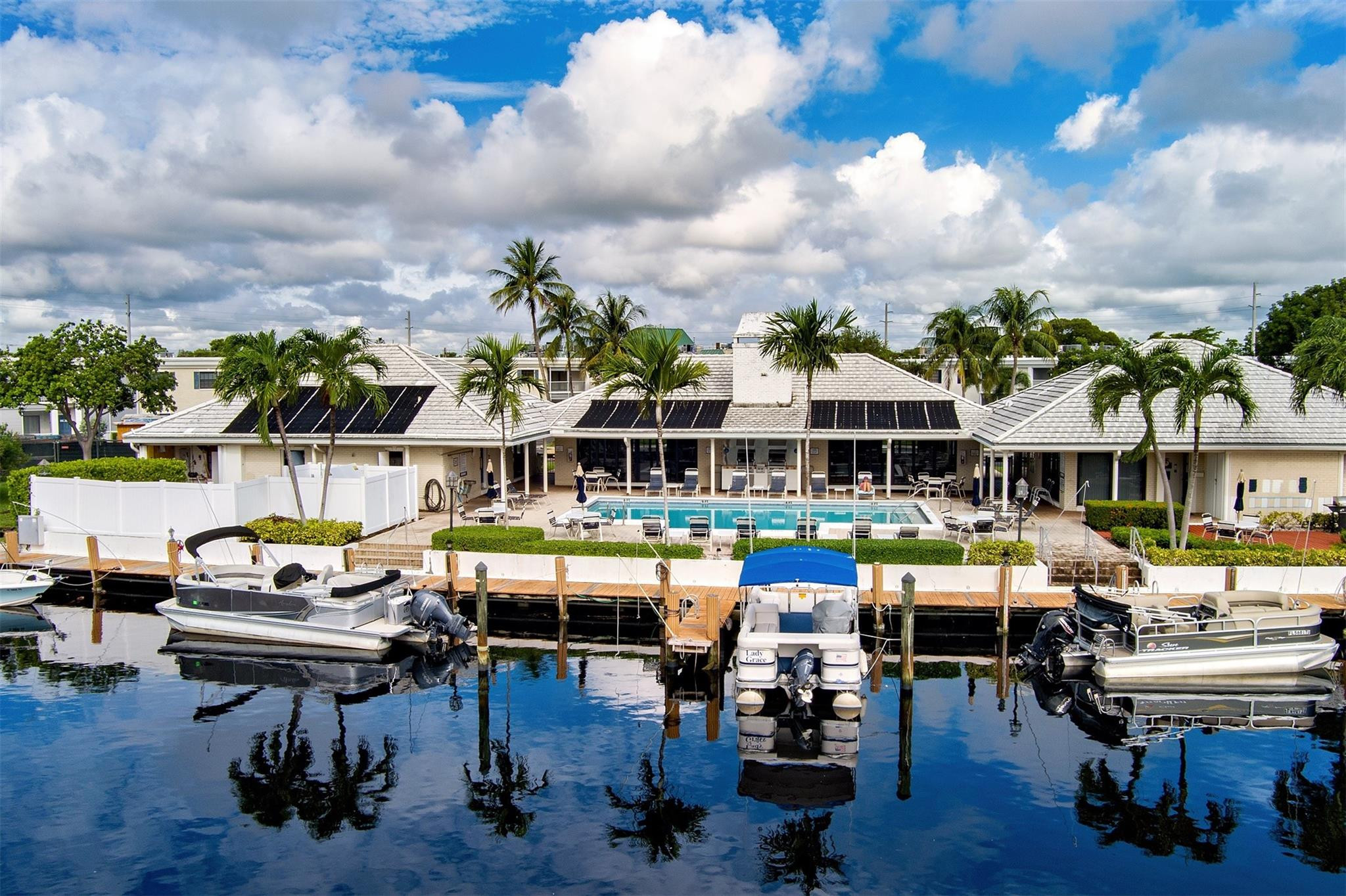 140 Cypress Club Dr 414