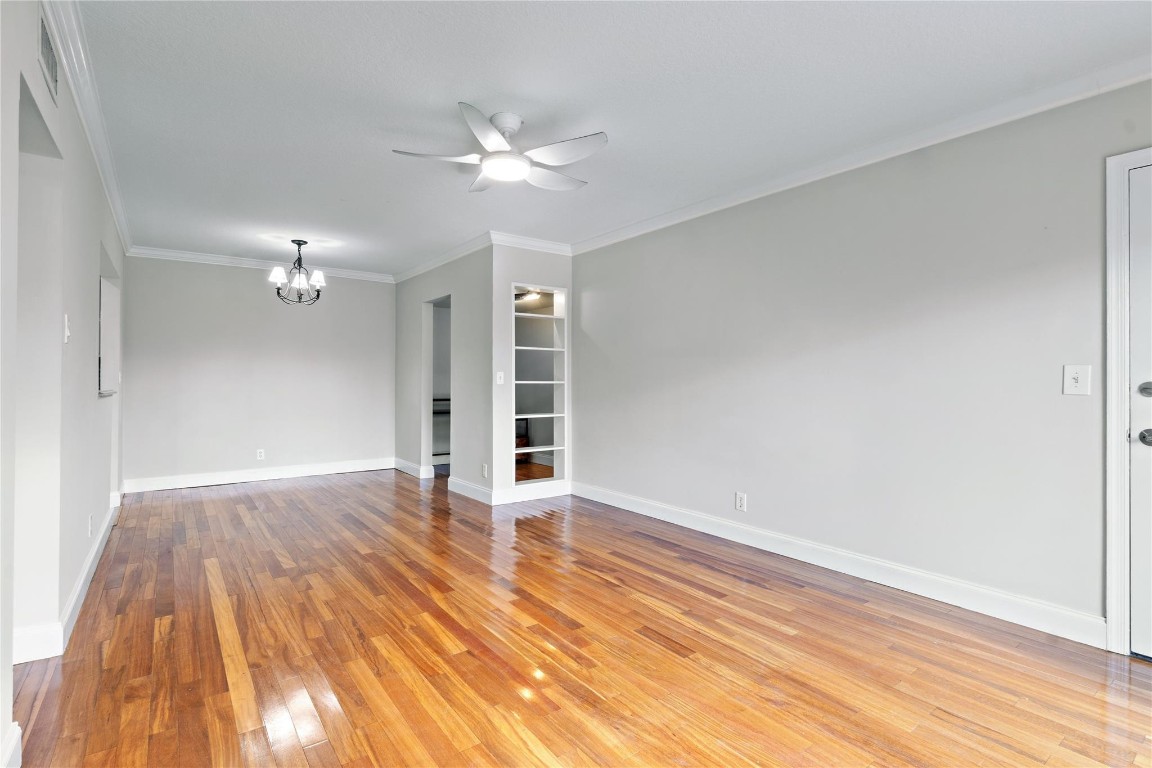 140 Cypress Club Dr 414