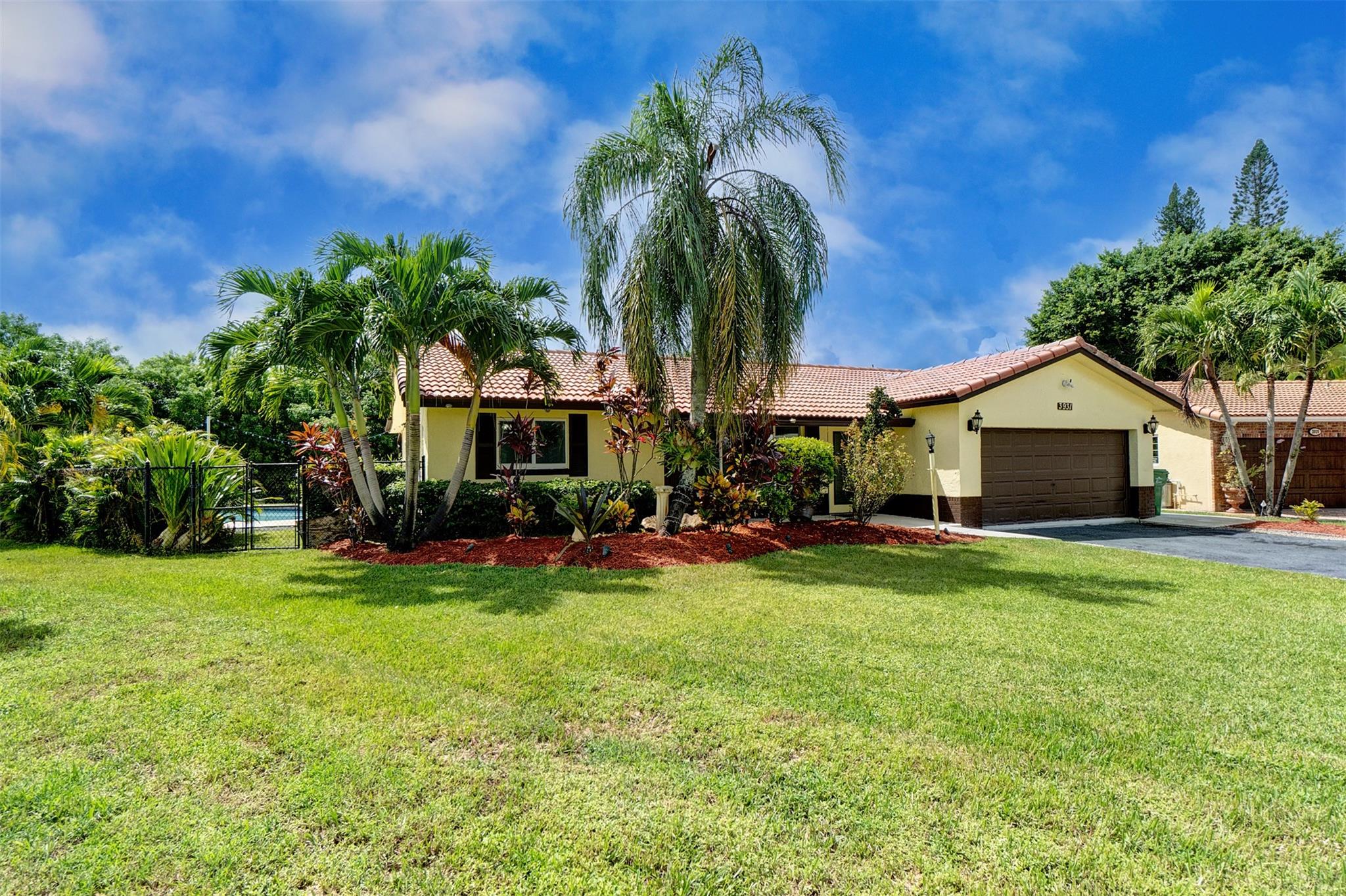3931 NW 108th Ave