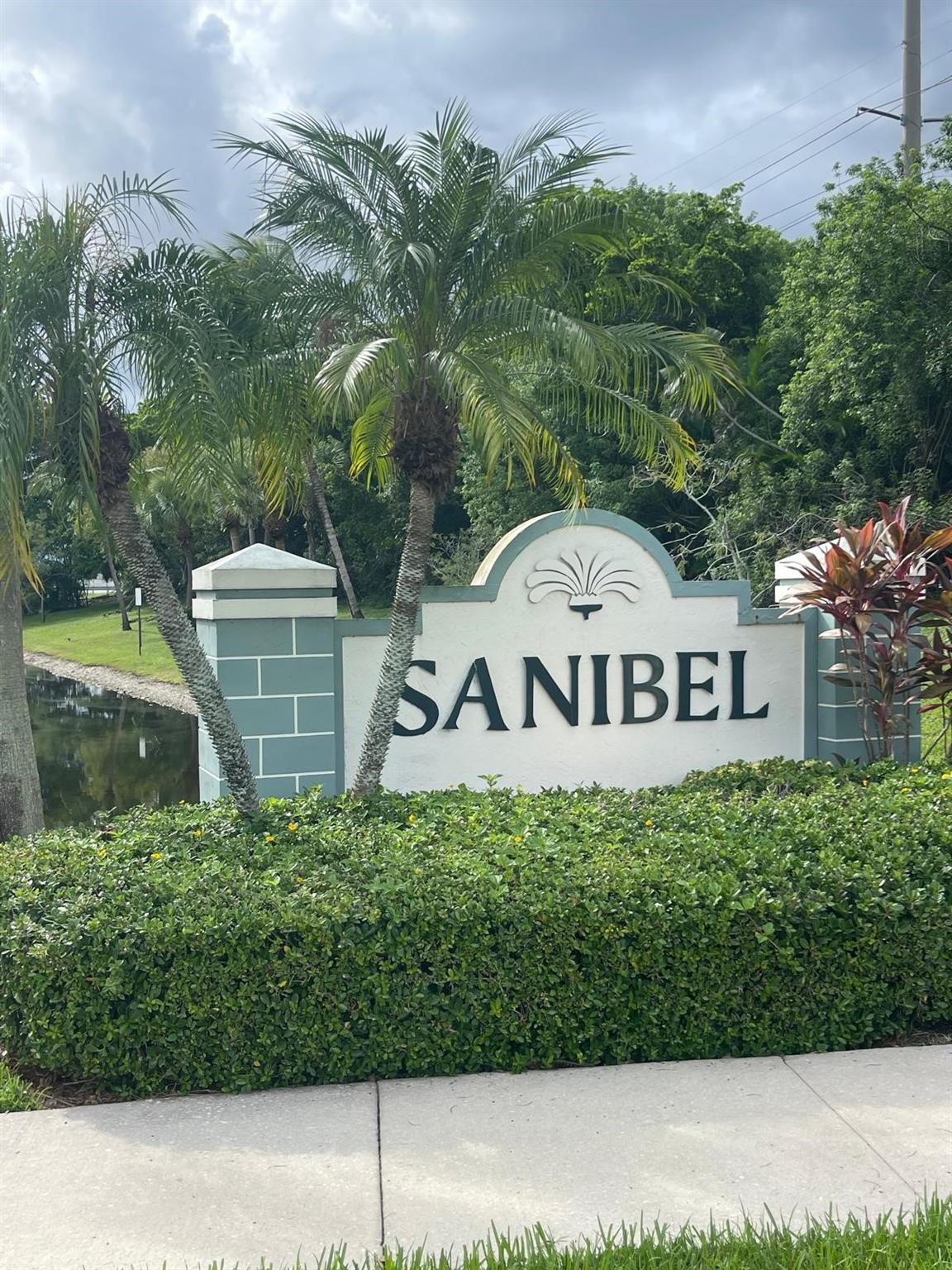 8021 Sanibel Dr