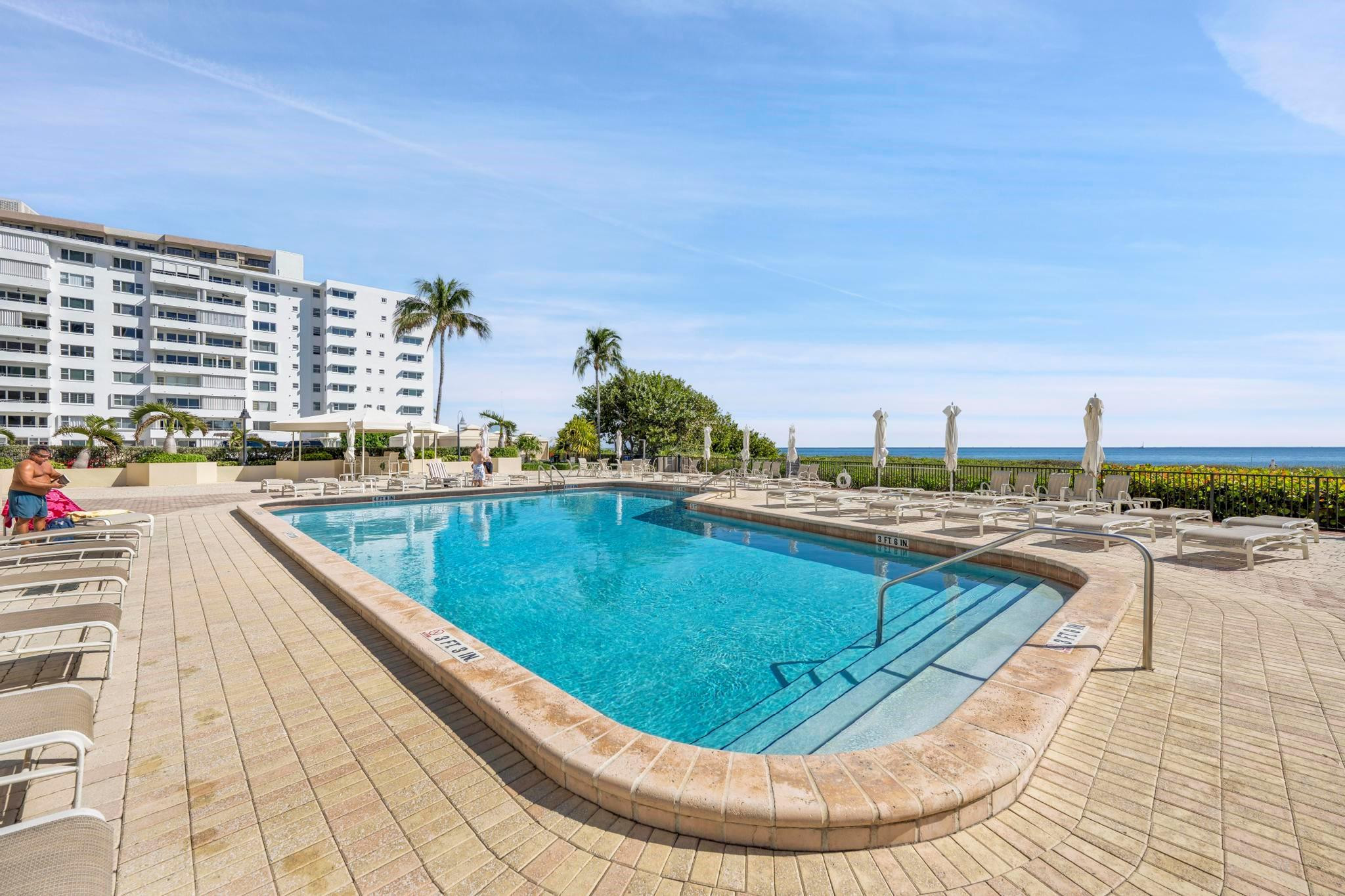 1900 S Ocean Blvd 6S