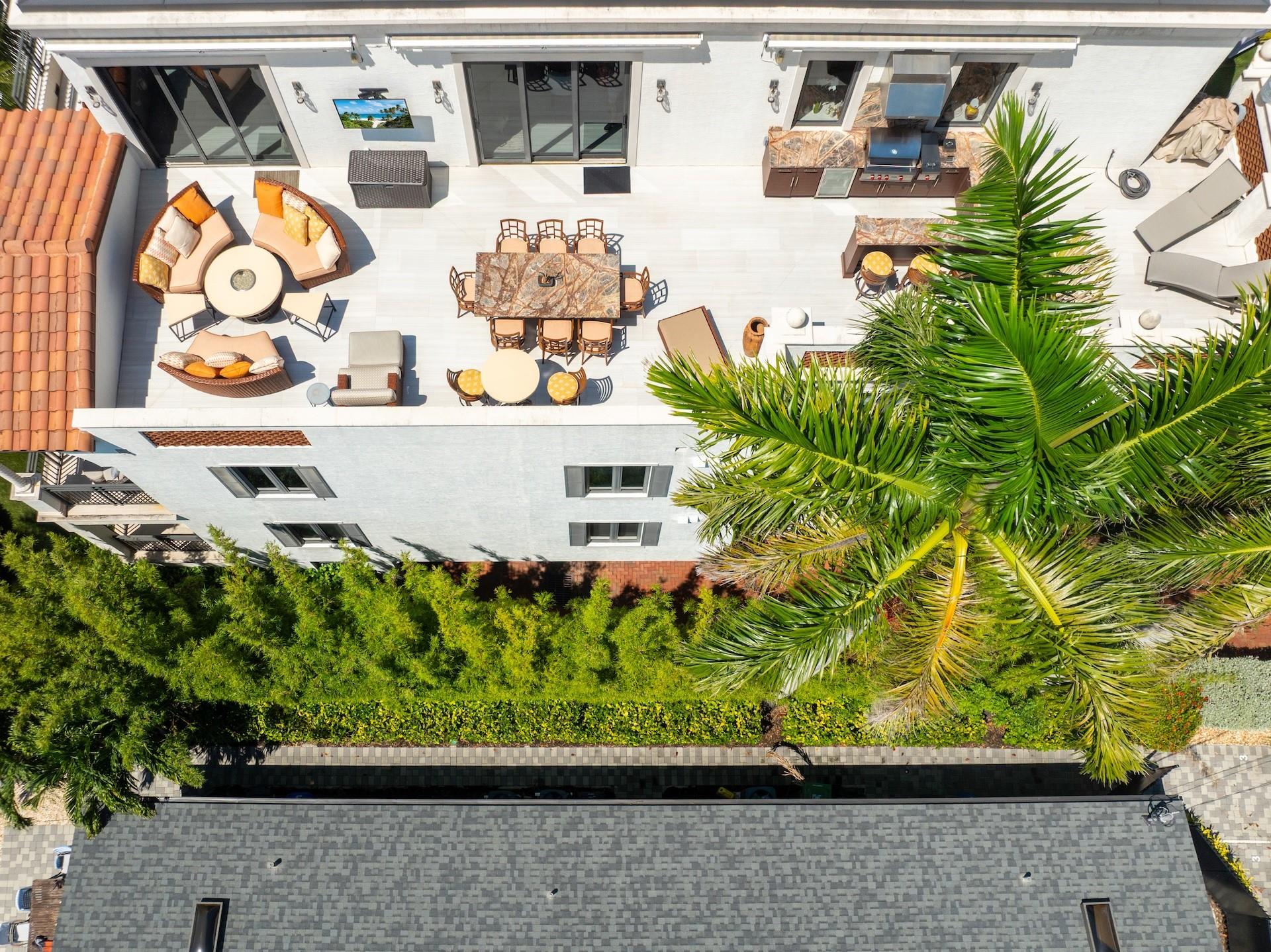 1532 SE 12th St PH-1