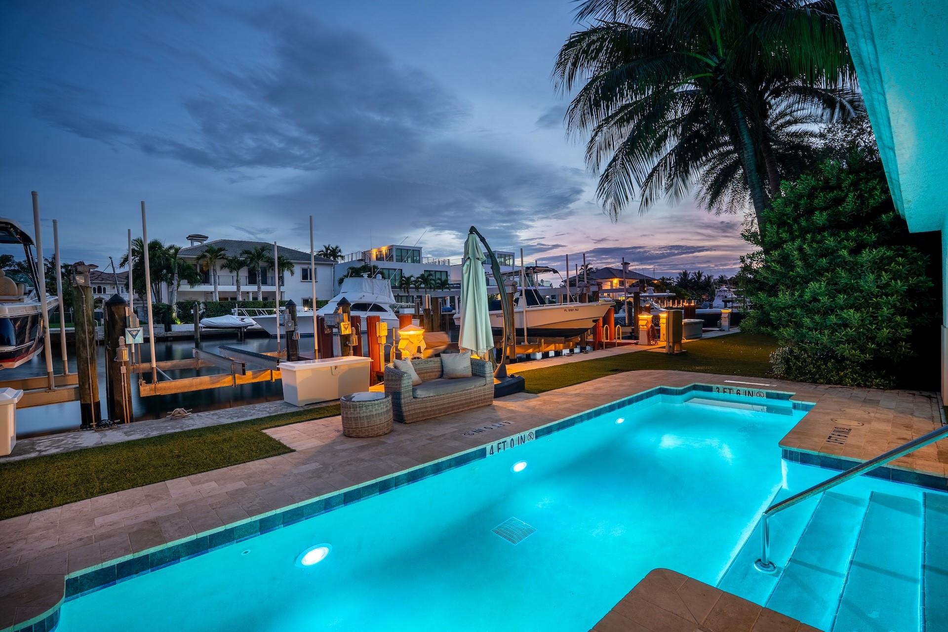 1532 SE 12th St PH-1