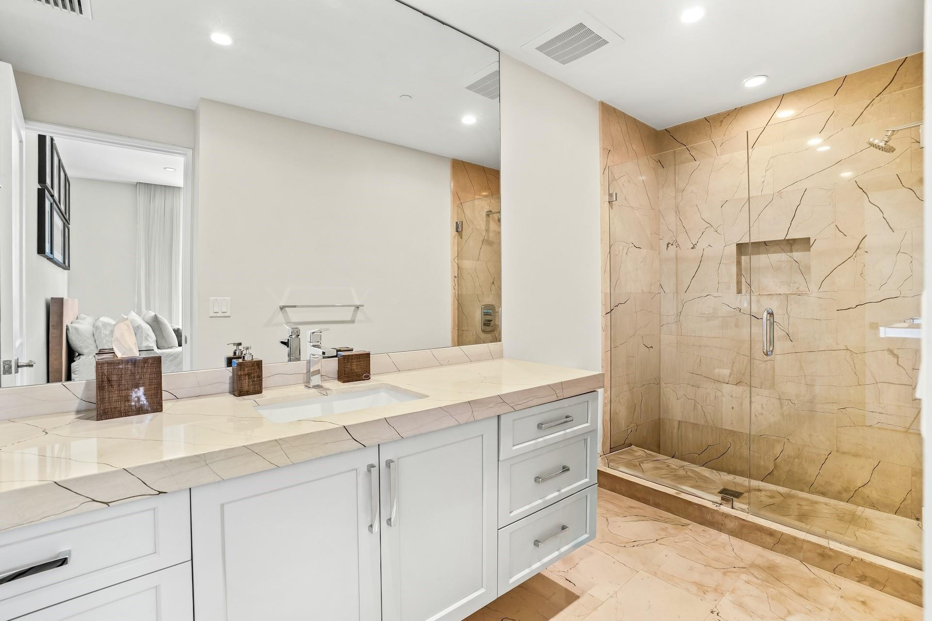 1532 SE 12th St PH-1