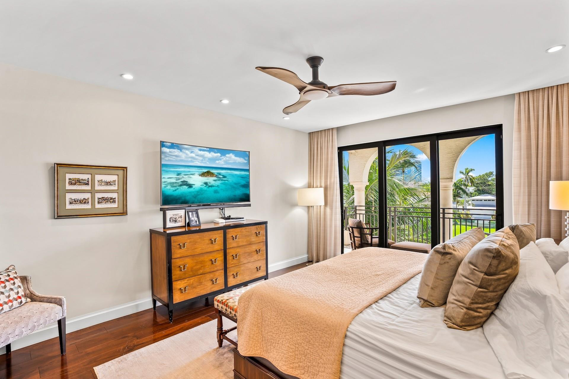 1532 SE 12th St PH-1