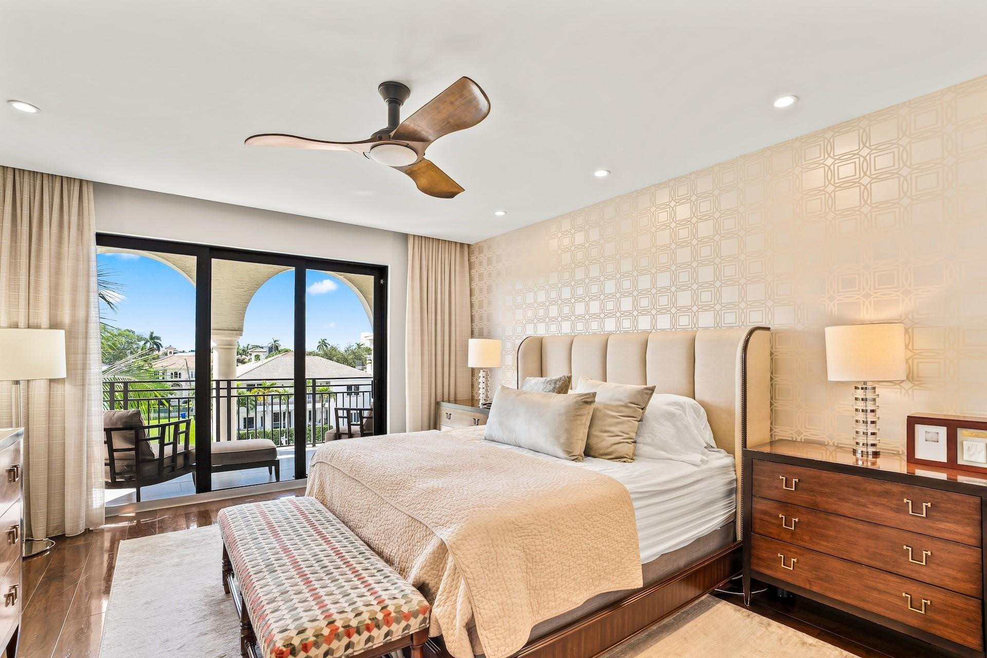 1532 SE 12th St PH-1