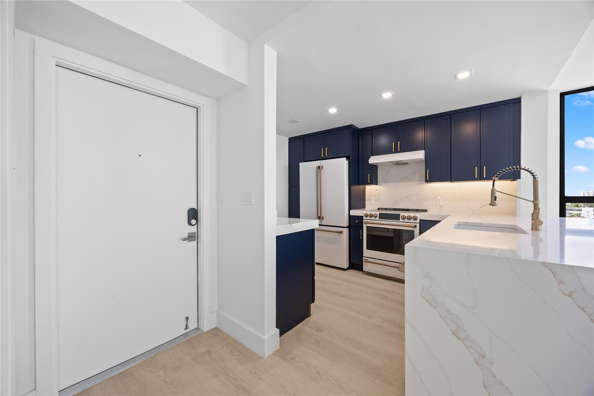 4800 E Bayview Dr 901