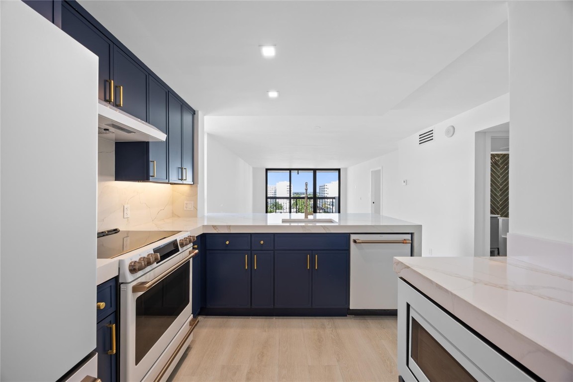 4800 E Bayview Dr 901