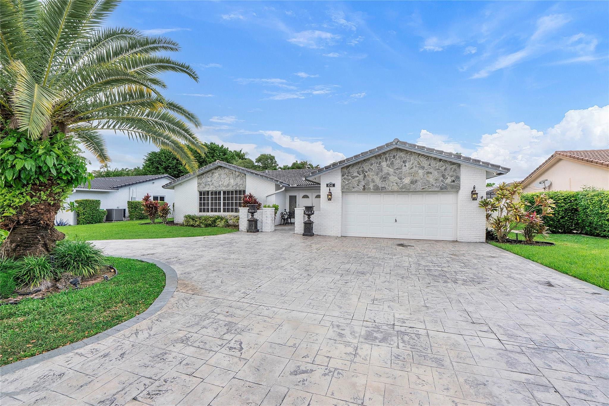 8541 NW 20th Ct