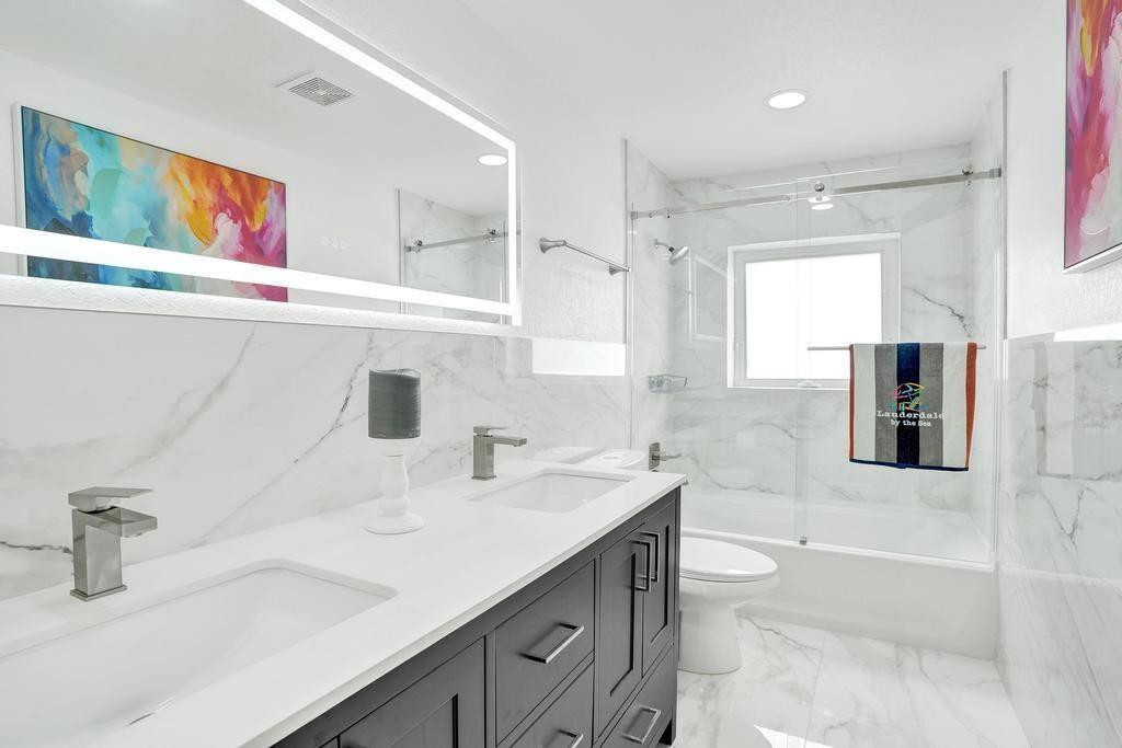 251 Hibiscus Ave