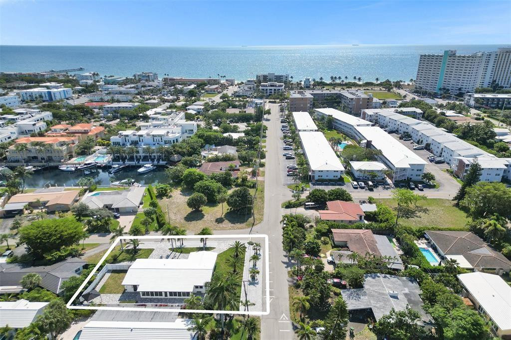 251 Hibiscus Ave