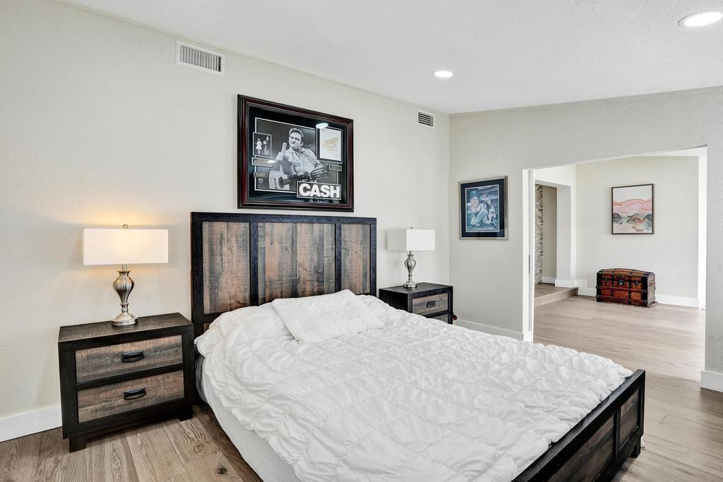 251 Hibiscus Ave