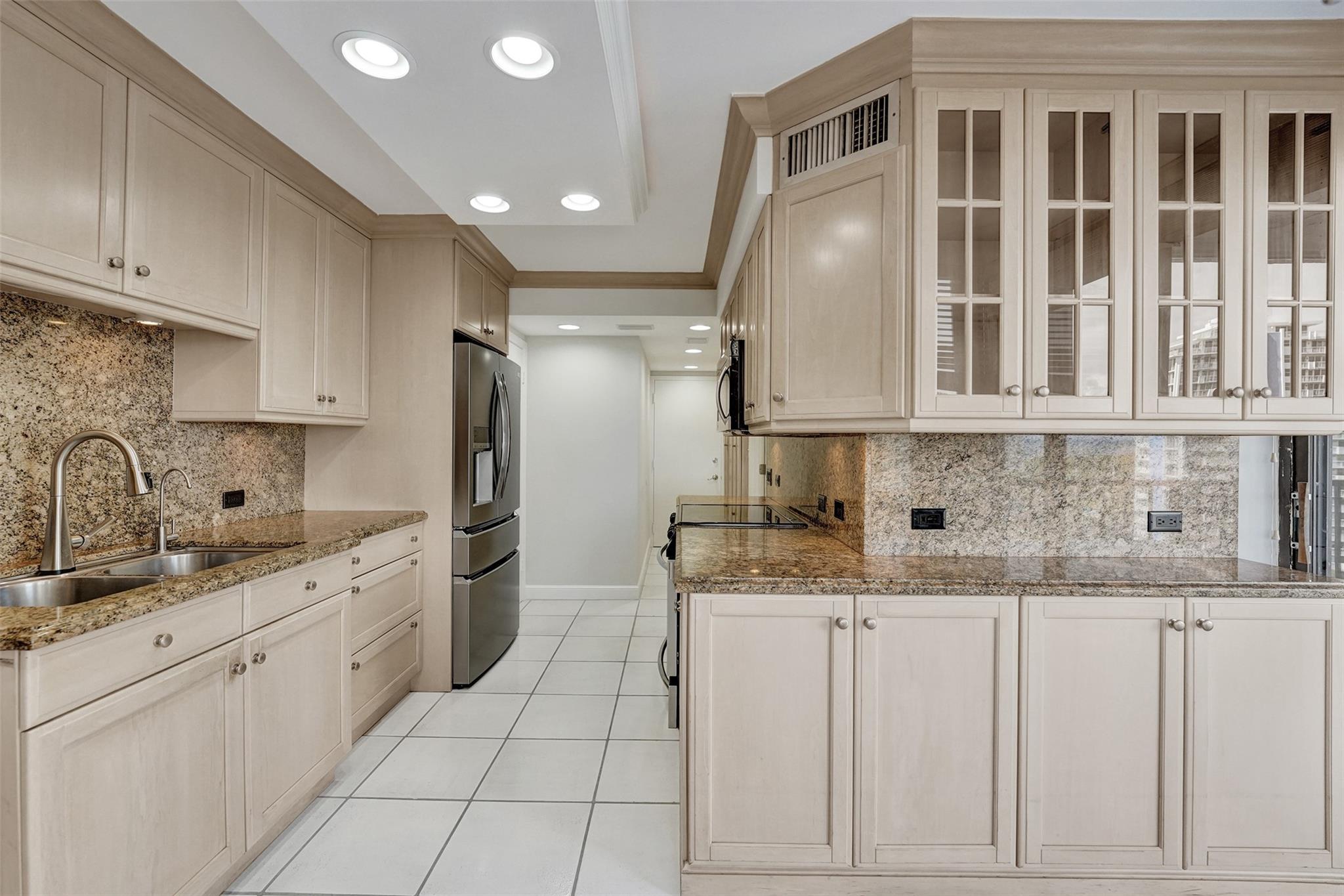 936 Intracoastal Dr 12C