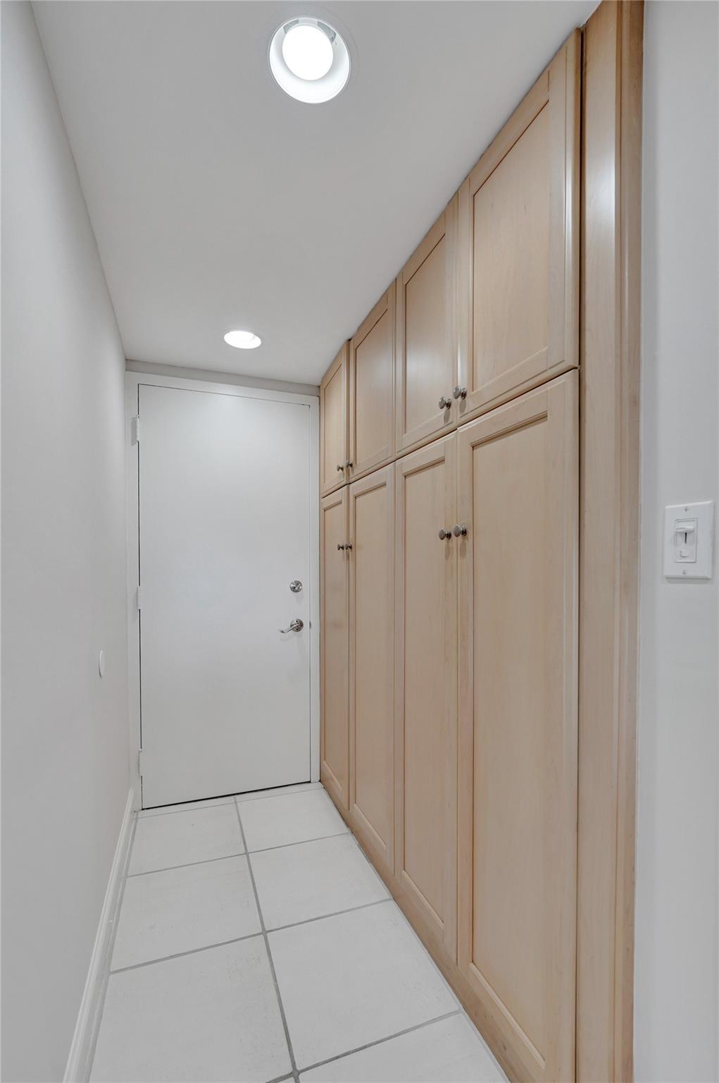 936 Intracoastal Dr 12C