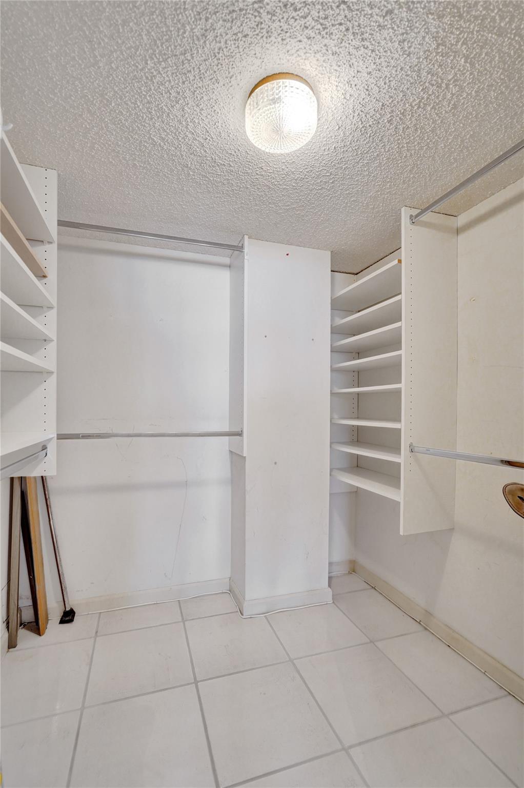 936 Intracoastal Dr 12C