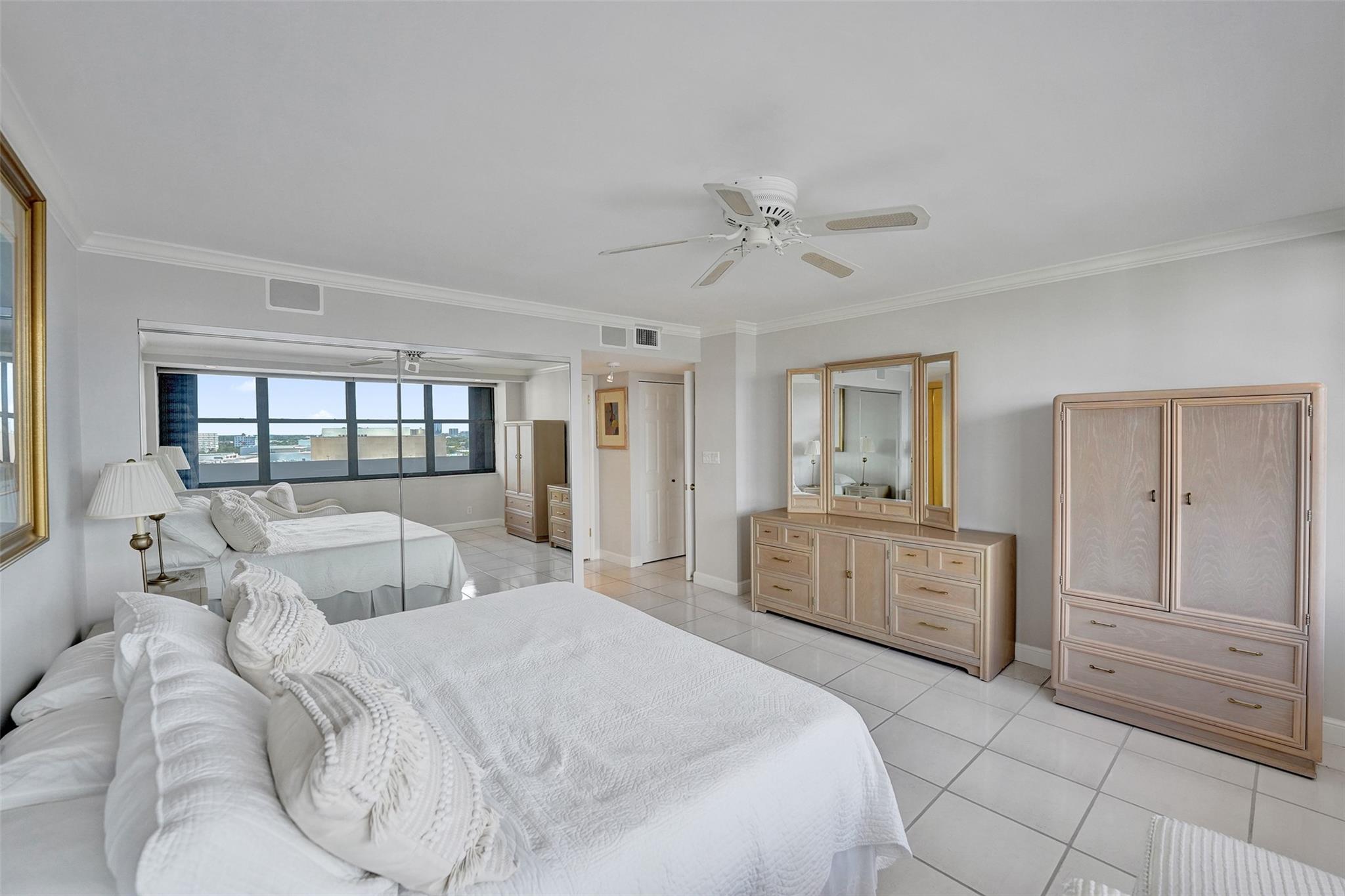 936 Intracoastal Dr 12C