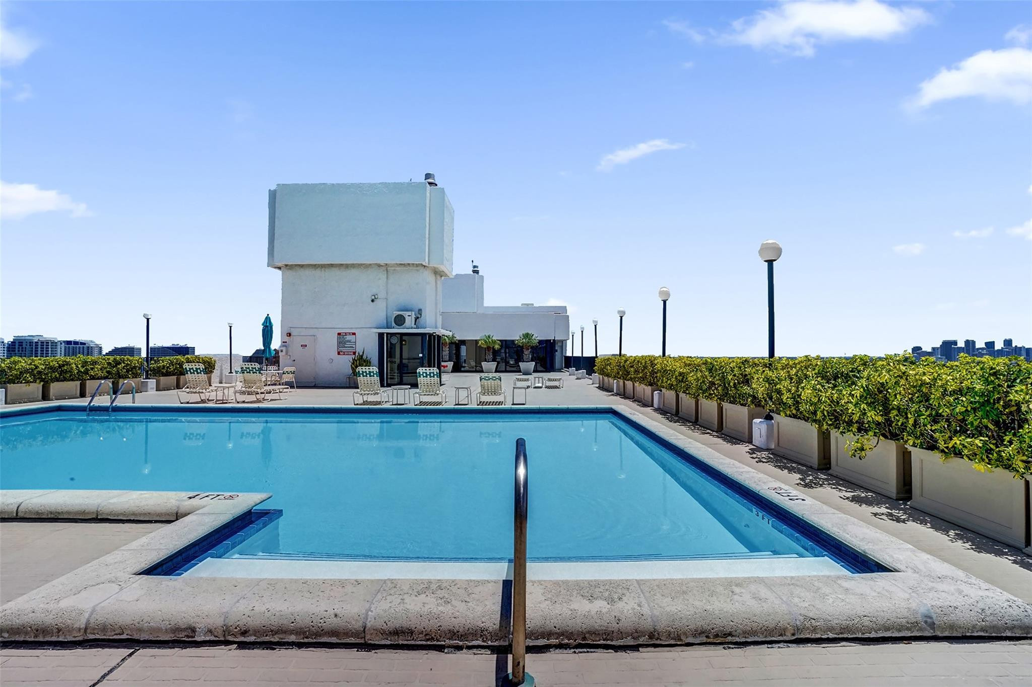 936 Intracoastal Dr 12C