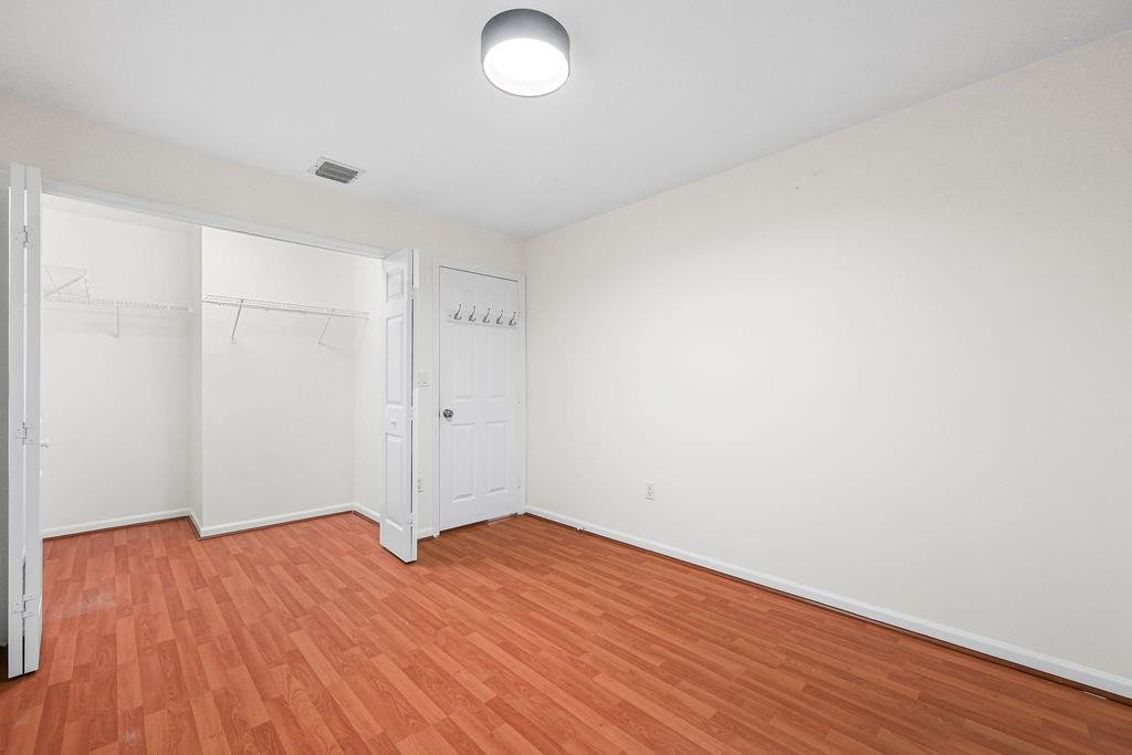 7923 N Southwood Cir