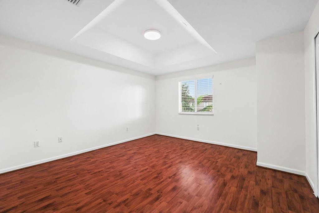 7923 N Southwood Cir