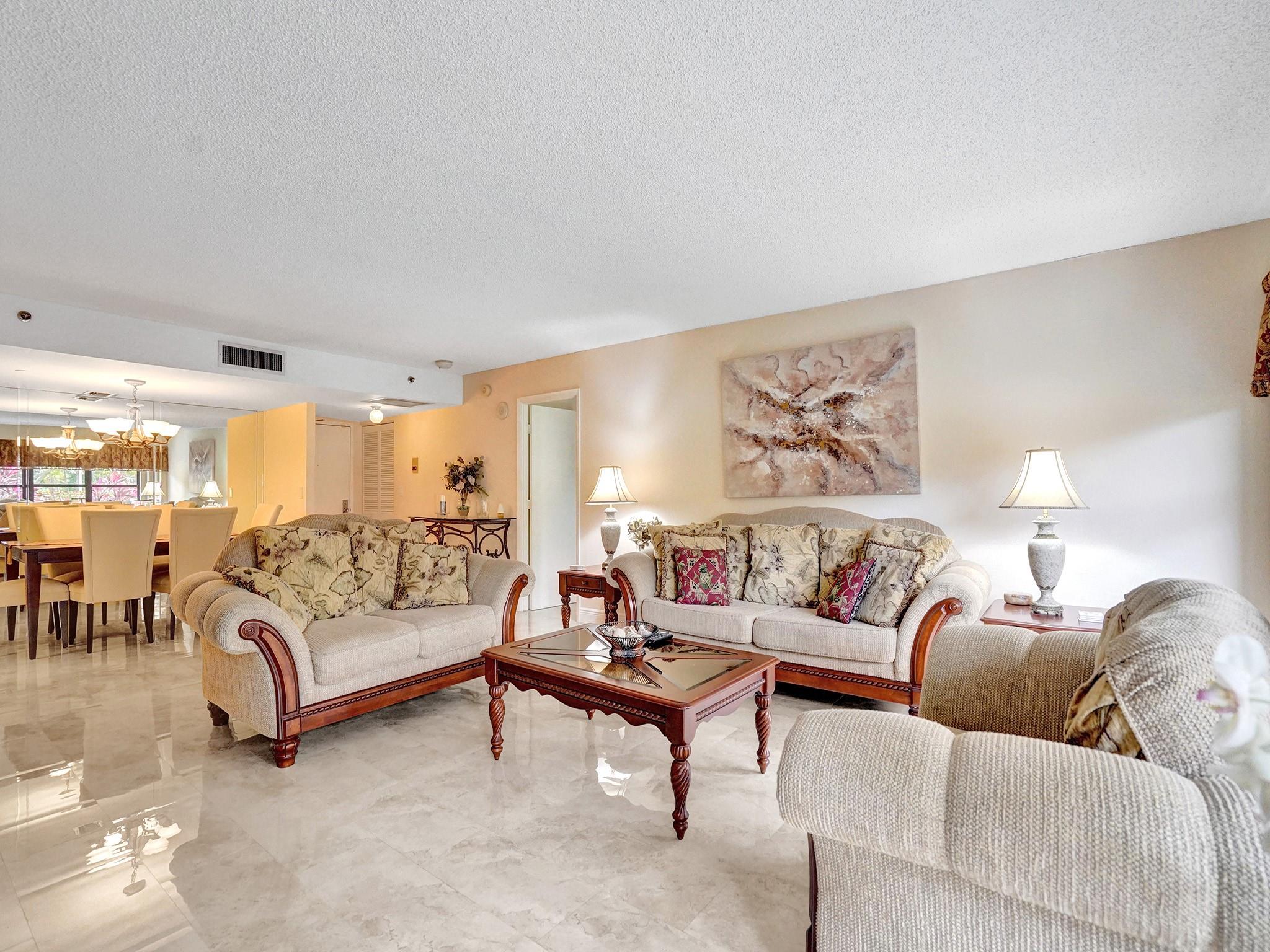 3200 Port Royale Dr 208
