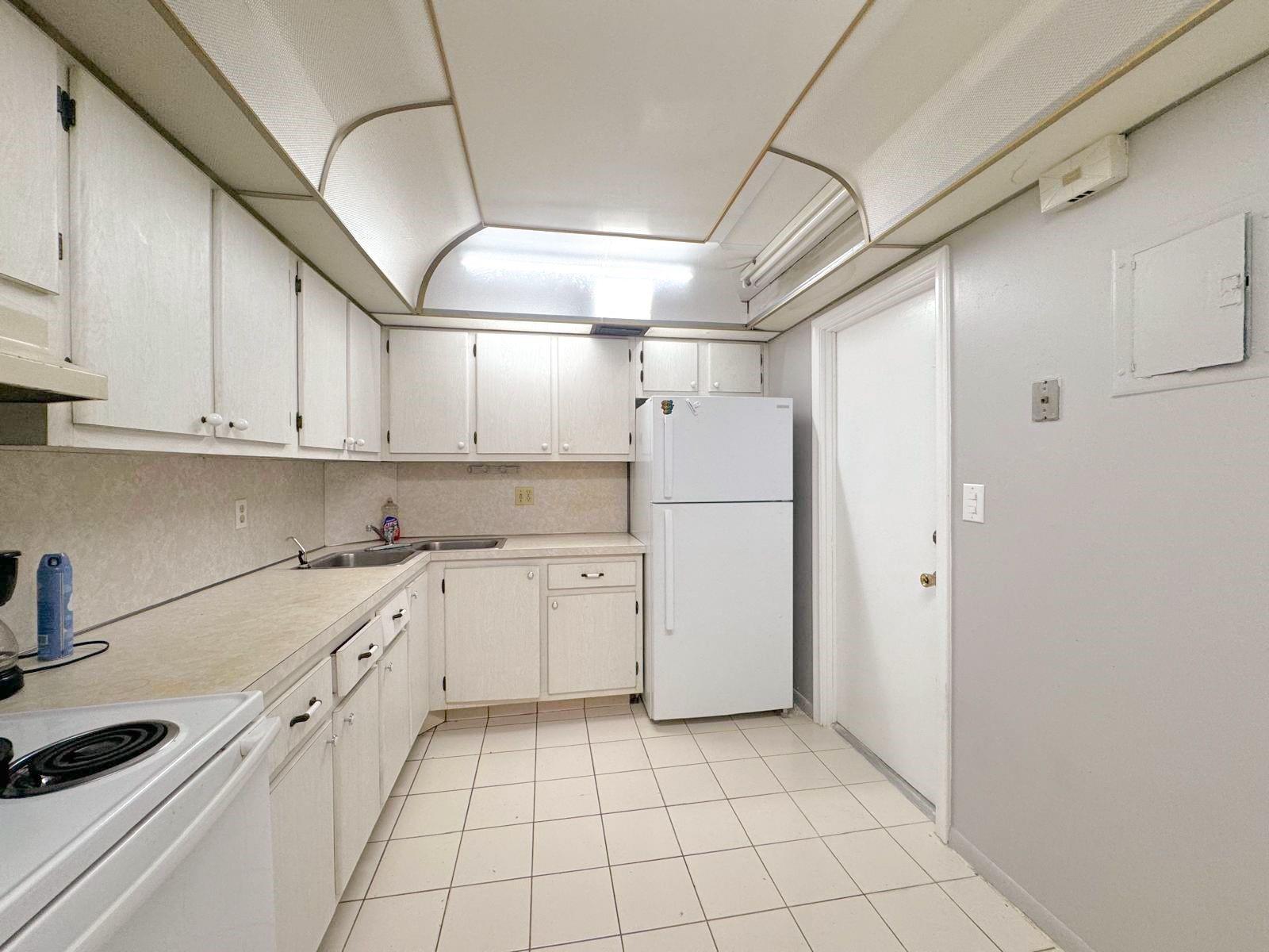 12 NE 19th Ct 204A